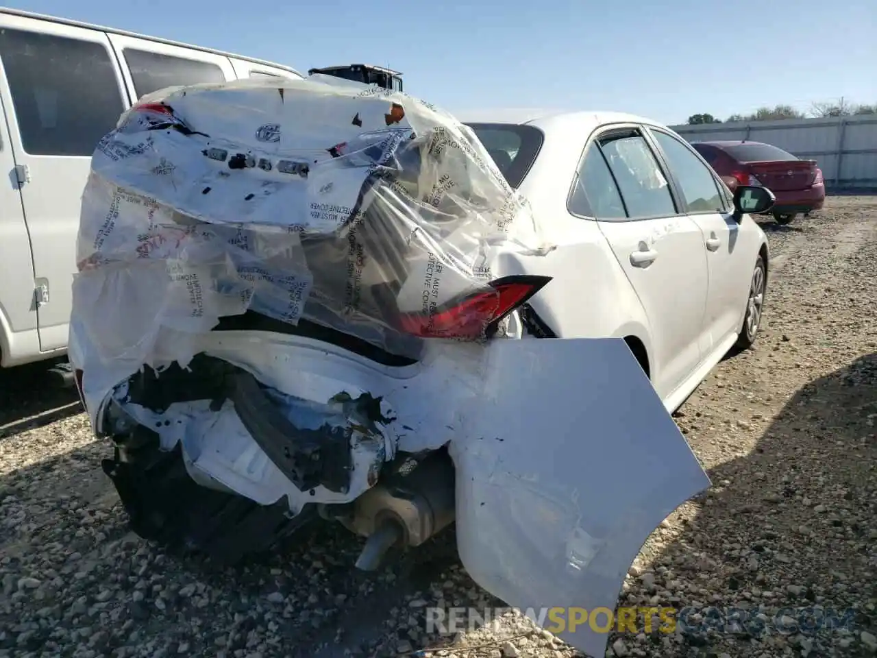 4 Photograph of a damaged car 5YFEPMAE2MP213238 TOYOTA COROLLA 2021