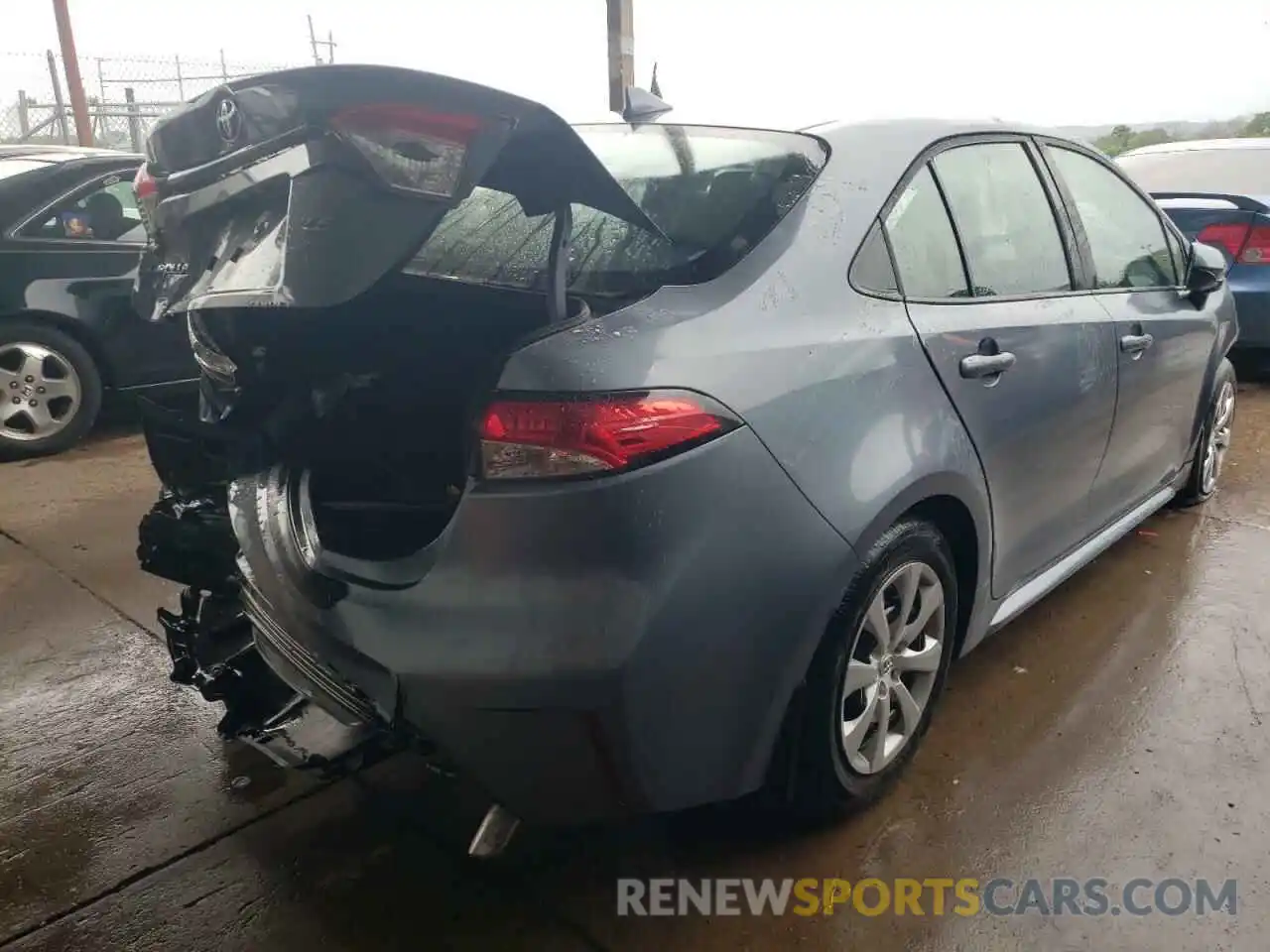 4 Photograph of a damaged car 5YFEPMAE2MP217371 TOYOTA COROLLA 2021