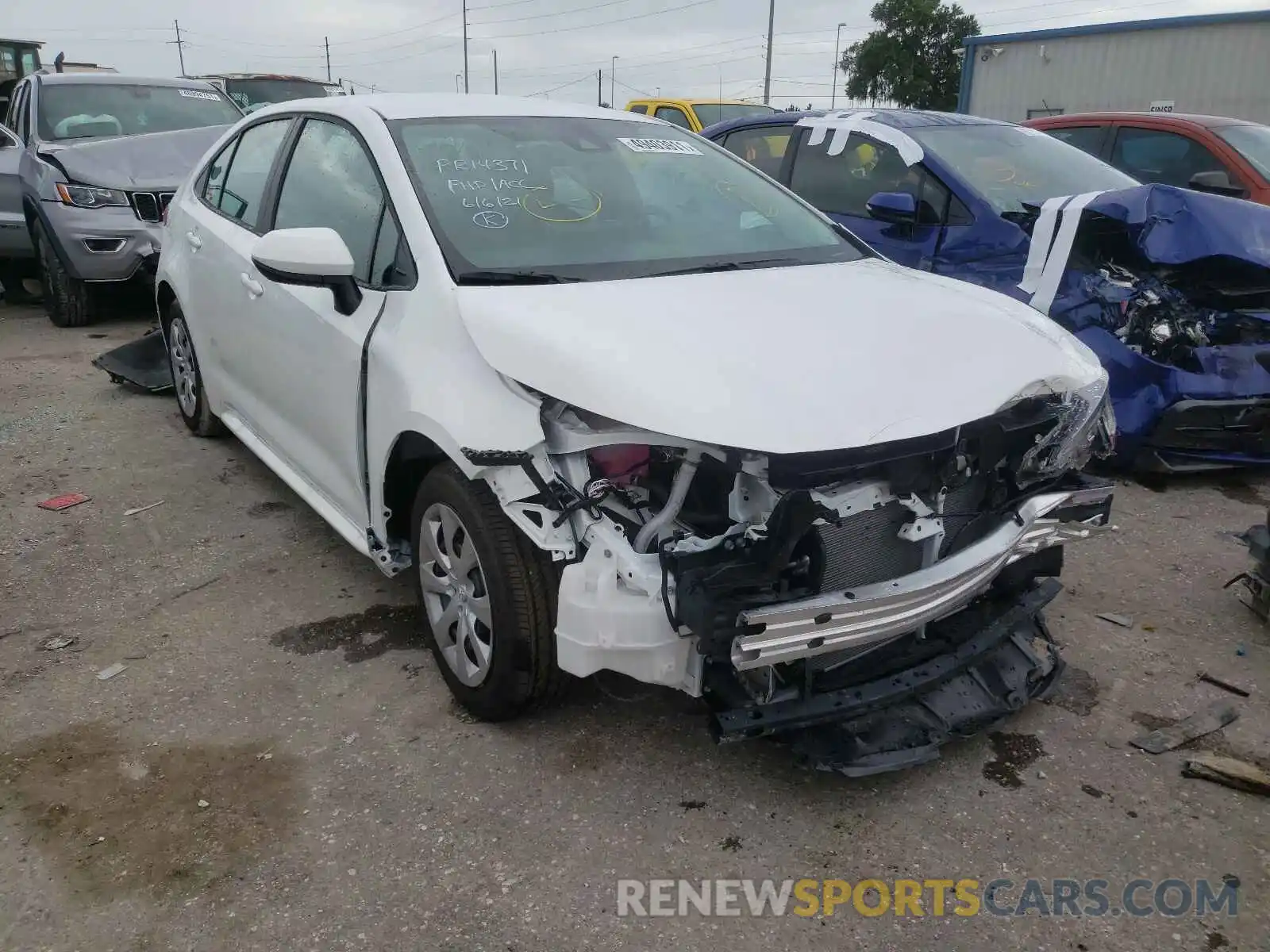 1 Photograph of a damaged car 5YFEPMAE2MP220044 TOYOTA COROLLA 2021