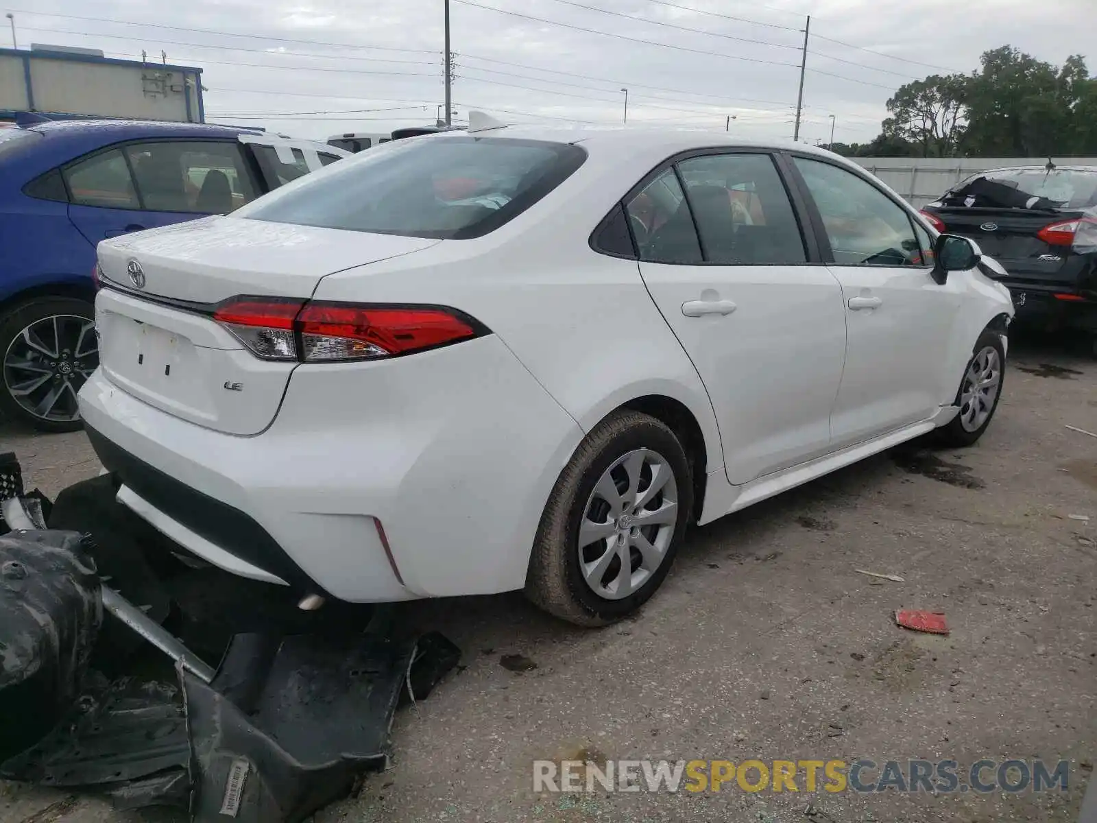 4 Photograph of a damaged car 5YFEPMAE2MP220044 TOYOTA COROLLA 2021