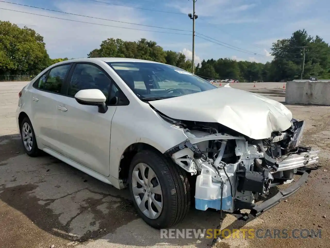 1 Photograph of a damaged car 5YFEPMAE2MP220710 TOYOTA COROLLA 2021