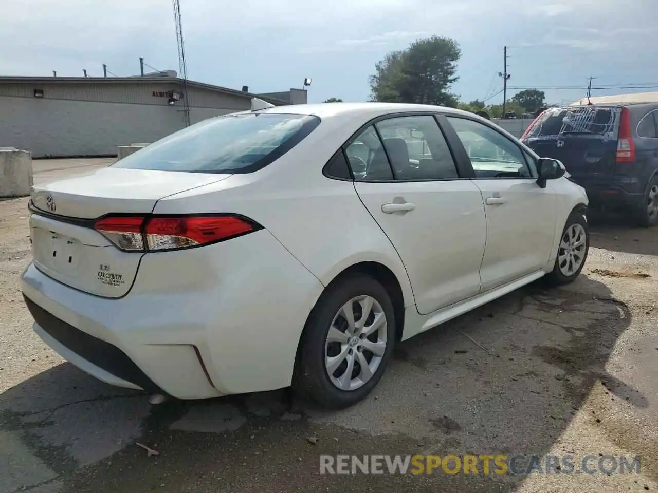 4 Photograph of a damaged car 5YFEPMAE2MP220710 TOYOTA COROLLA 2021