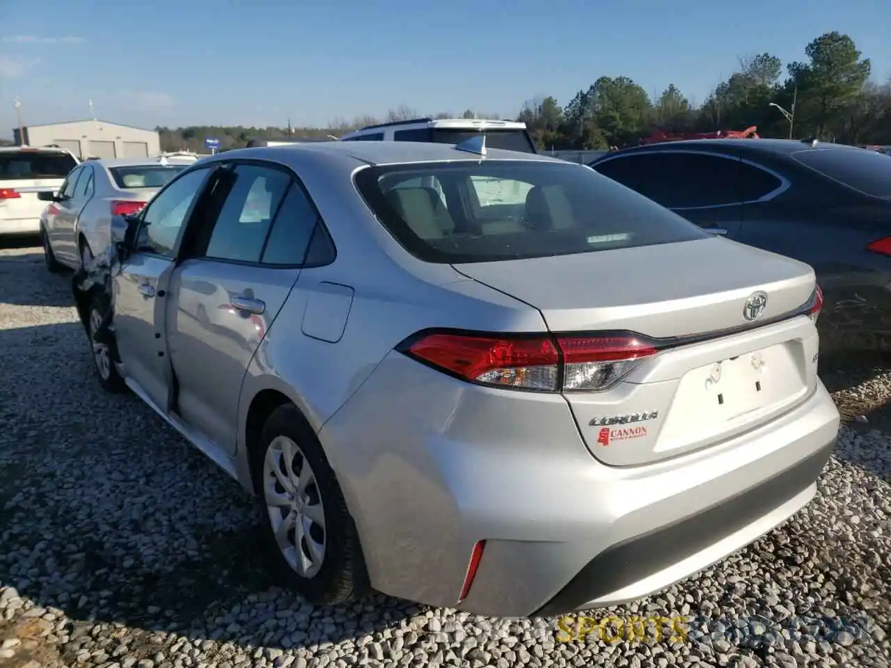 3 Photograph of a damaged car 5YFEPMAE2MP221016 TOYOTA COROLLA 2021