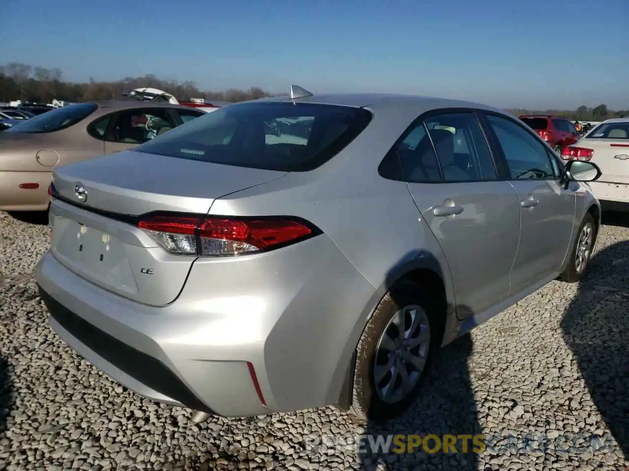 4 Photograph of a damaged car 5YFEPMAE2MP221016 TOYOTA COROLLA 2021