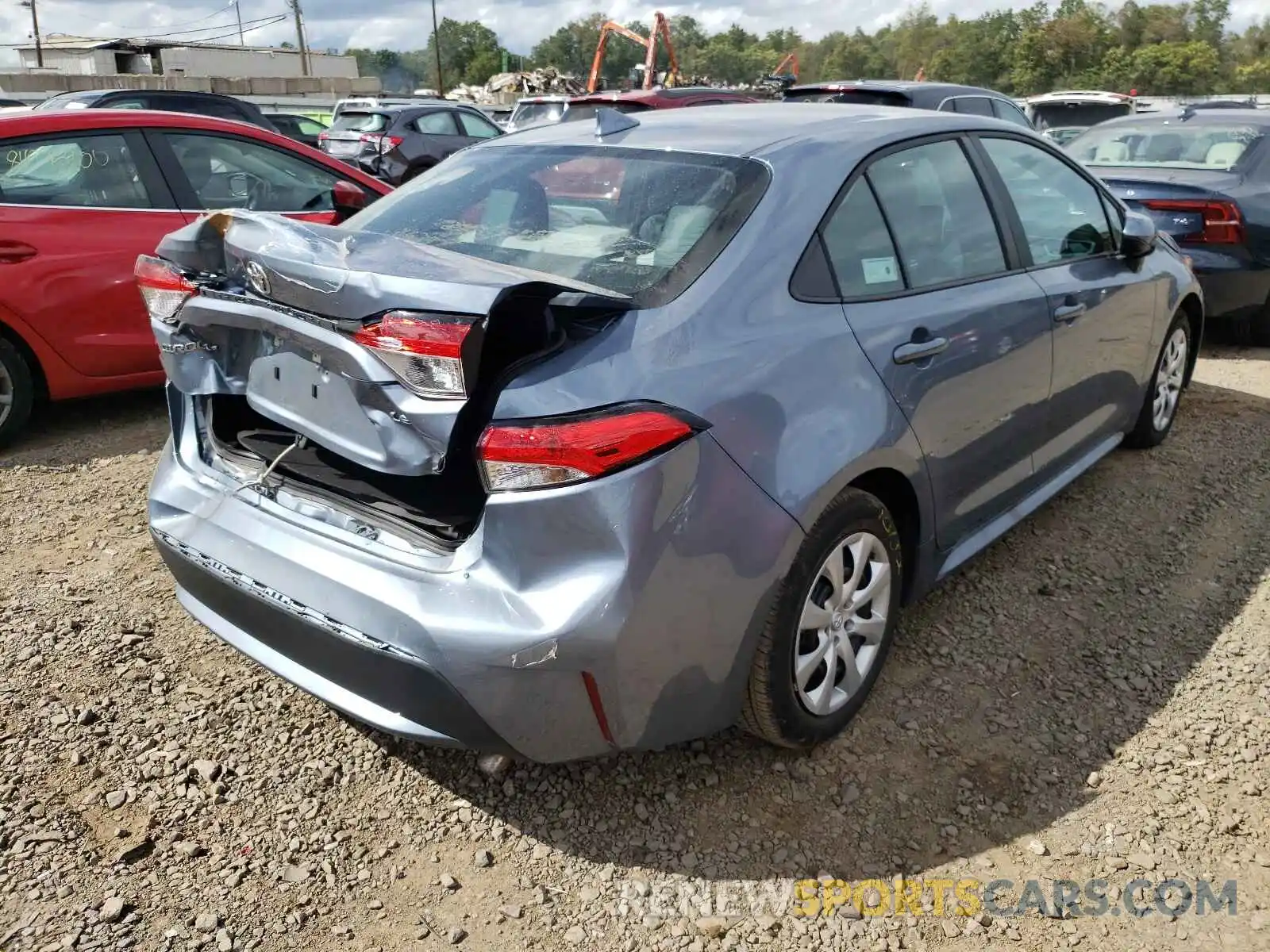 4 Photograph of a damaged car 5YFEPMAE2MP221128 TOYOTA COROLLA 2021