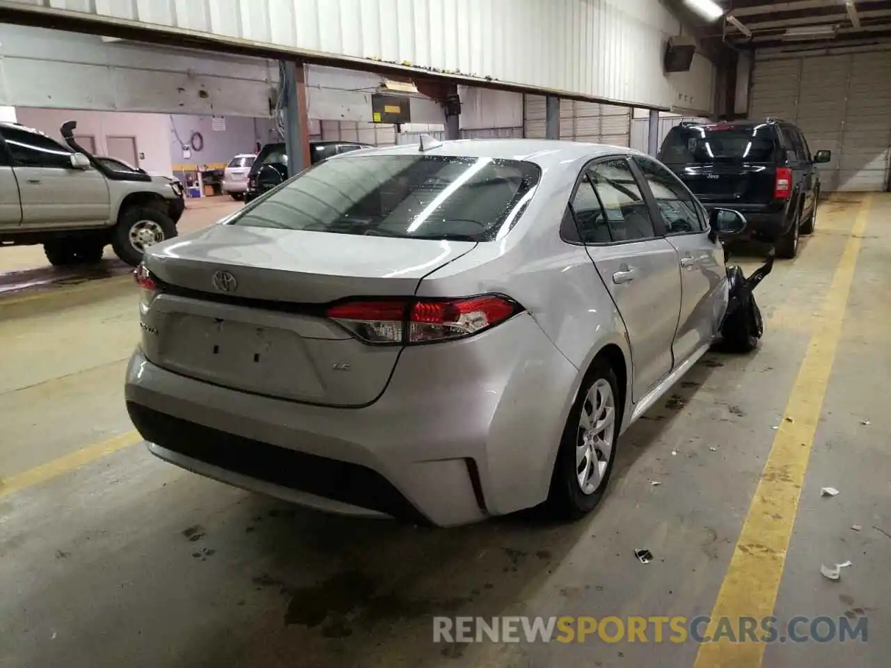 4 Photograph of a damaged car 5YFEPMAE2MP223705 TOYOTA COROLLA 2021