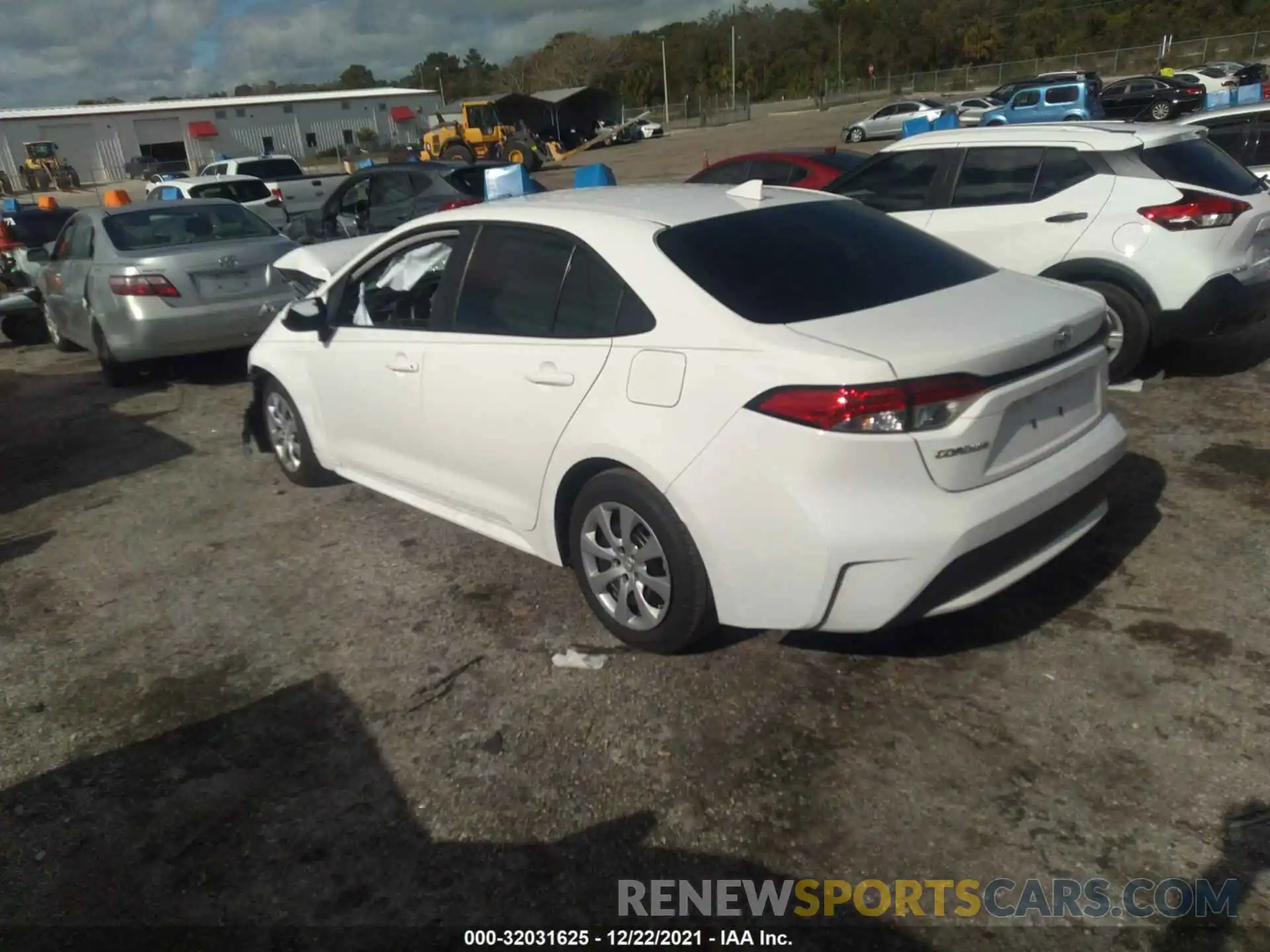 3 Photograph of a damaged car 5YFEPMAE2MP225406 TOYOTA COROLLA 2021