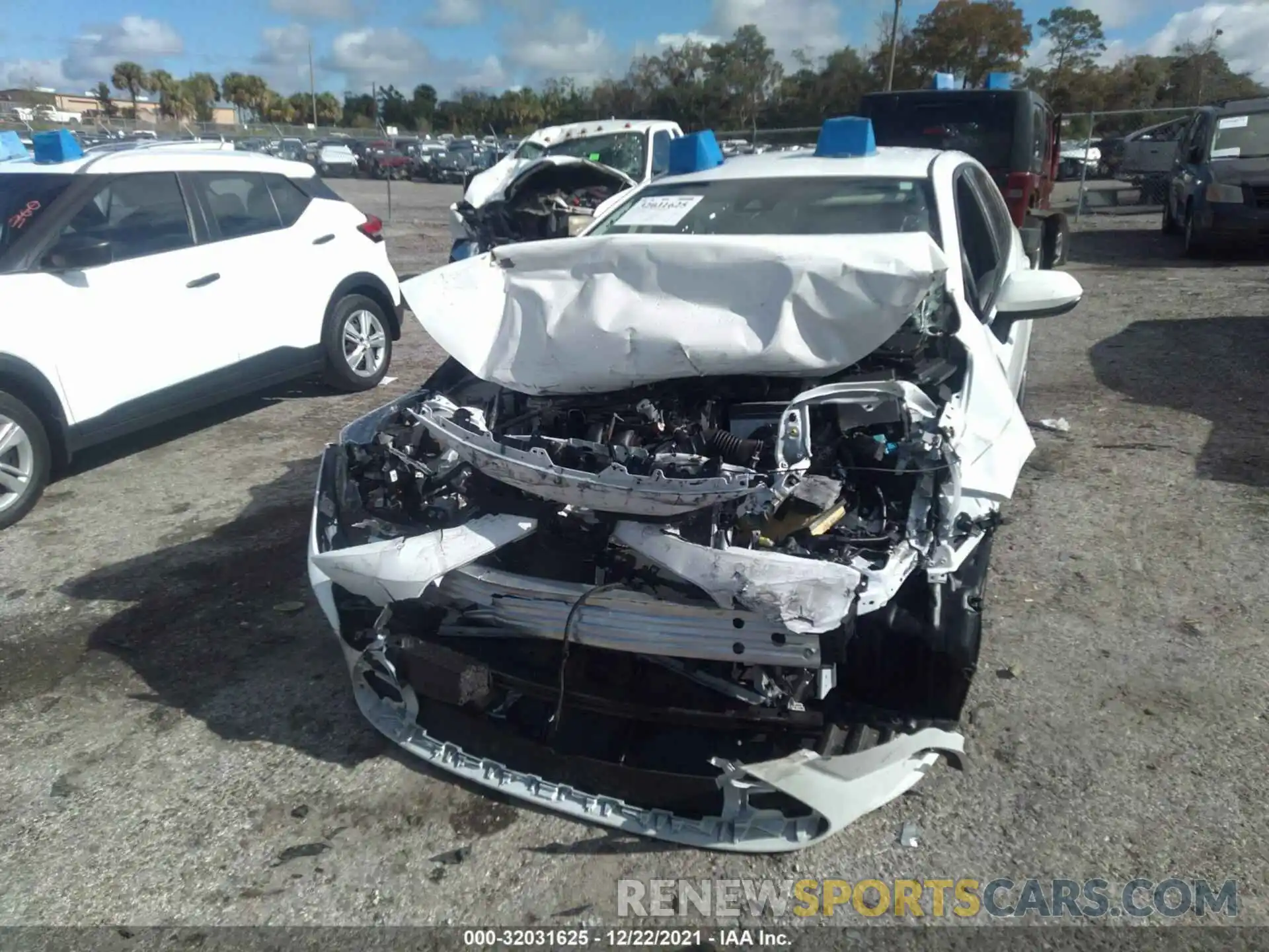 6 Photograph of a damaged car 5YFEPMAE2MP225406 TOYOTA COROLLA 2021