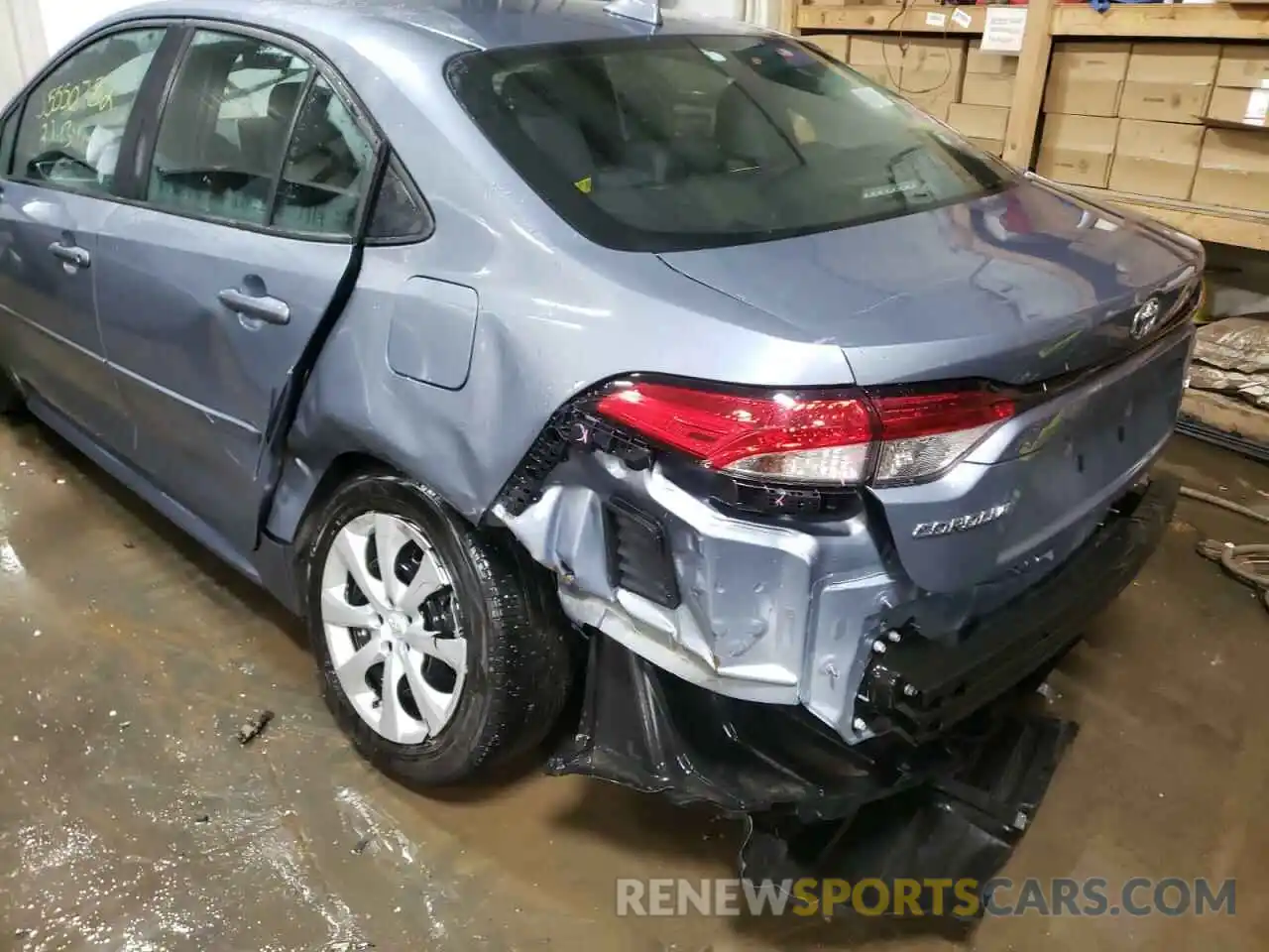 9 Photograph of a damaged car 5YFEPMAE2MP228175 TOYOTA COROLLA 2021