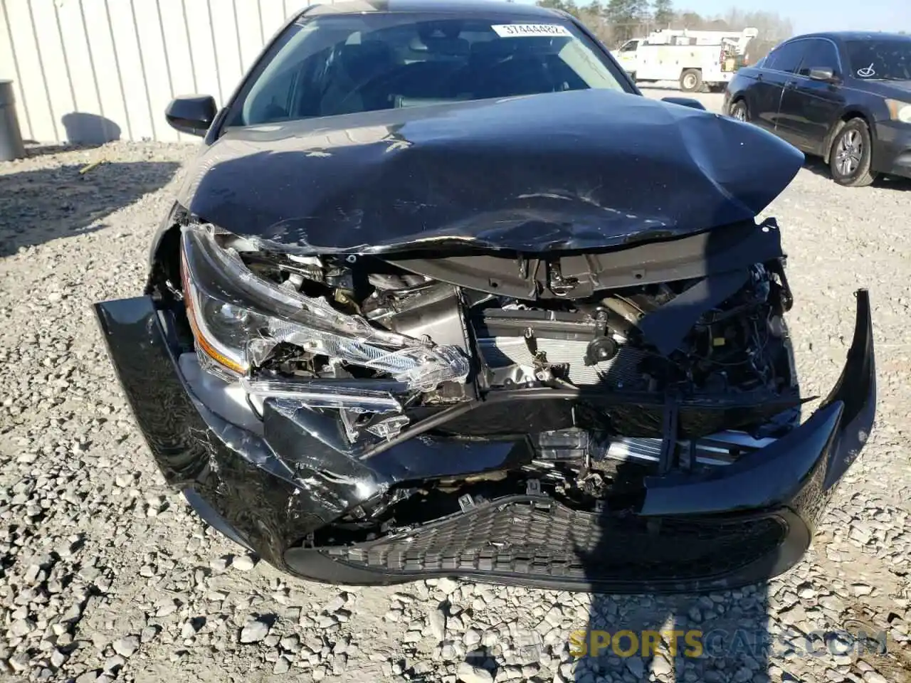 9 Photograph of a damaged car 5YFEPMAE2MP229035 TOYOTA COROLLA 2021