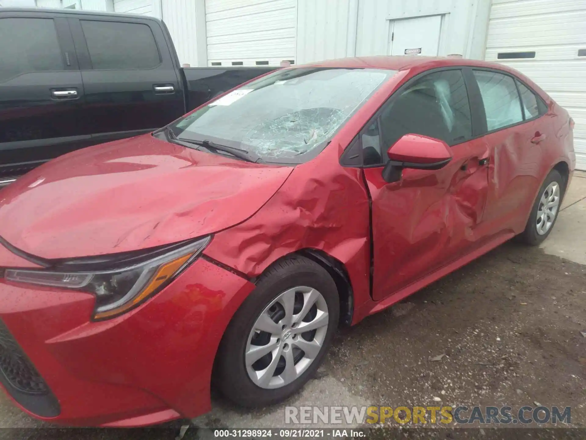 6 Photograph of a damaged car 5YFEPMAE2MP230735 TOYOTA COROLLA 2021