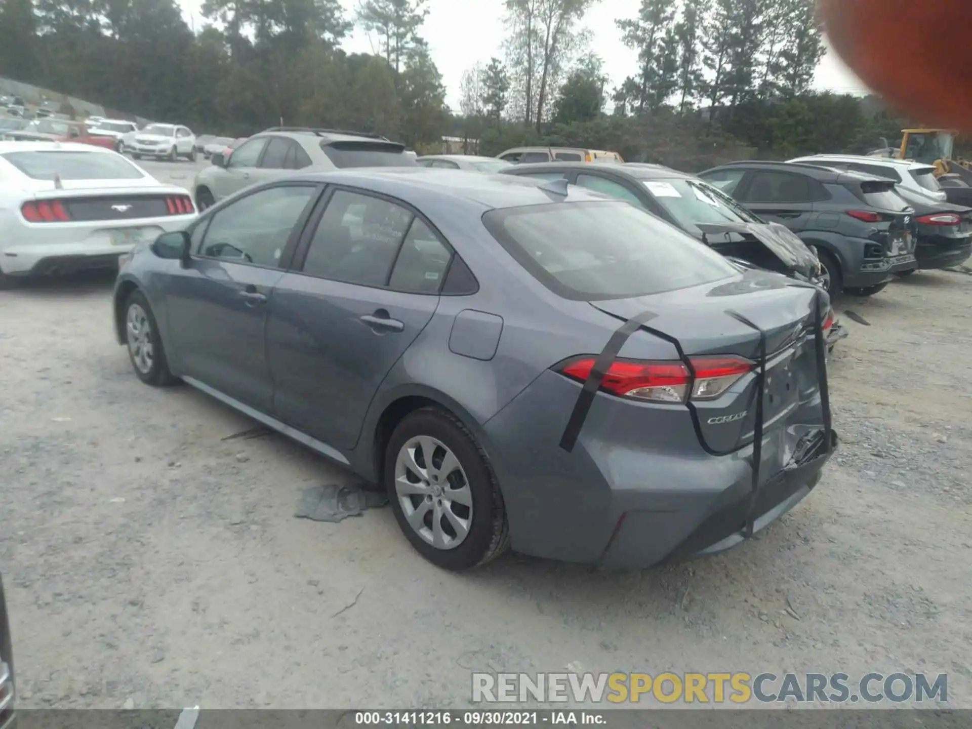 3 Photograph of a damaged car 5YFEPMAE2MP231836 TOYOTA COROLLA 2021