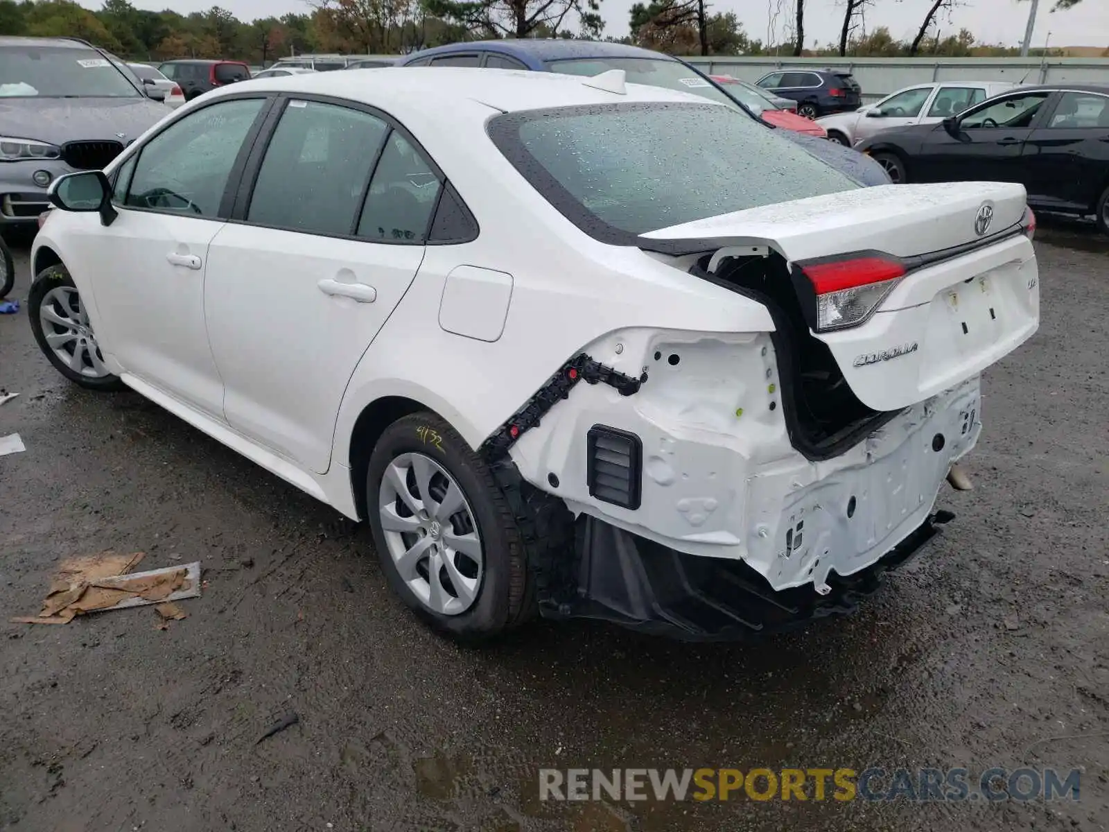 3 Photograph of a damaged car 5YFEPMAE2MP233134 TOYOTA COROLLA 2021