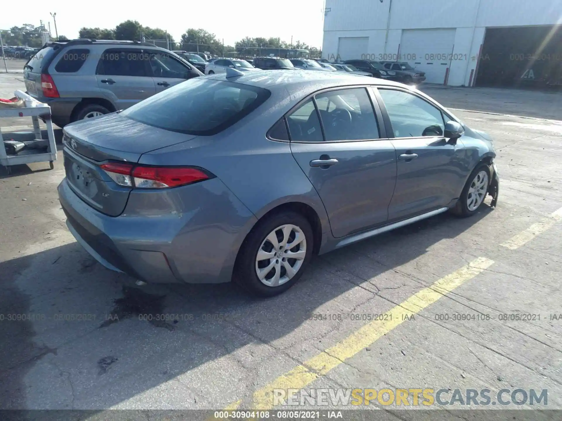 4 Photograph of a damaged car 5YFEPMAE2MP233148 TOYOTA COROLLA 2021