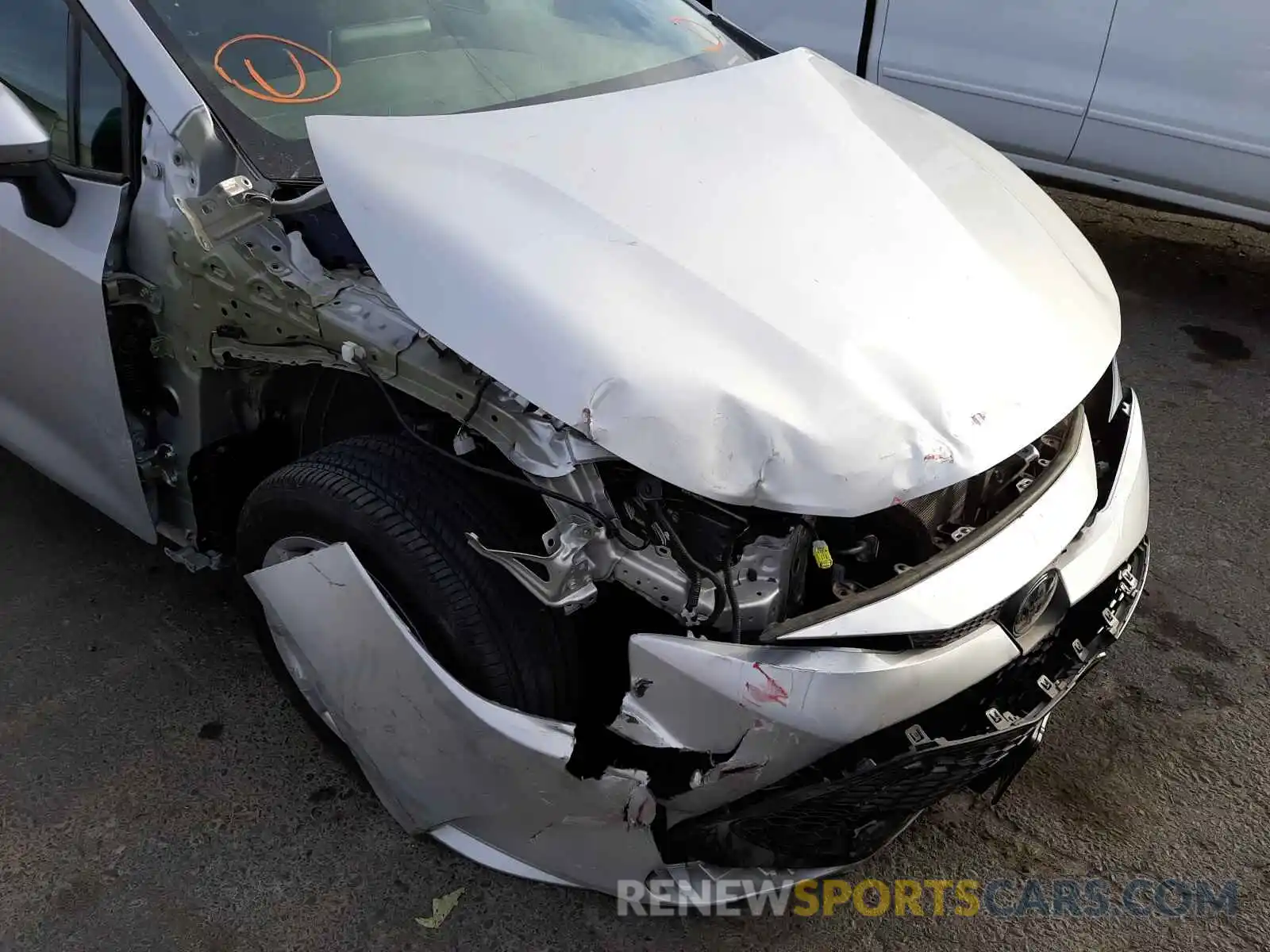 9 Photograph of a damaged car 5YFEPMAE2MP237765 TOYOTA COROLLA 2021