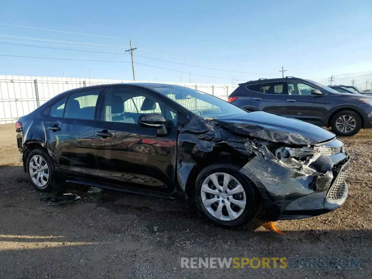 4 Photograph of a damaged car 5YFEPMAE2MP238186 TOYOTA COROLLA 2021