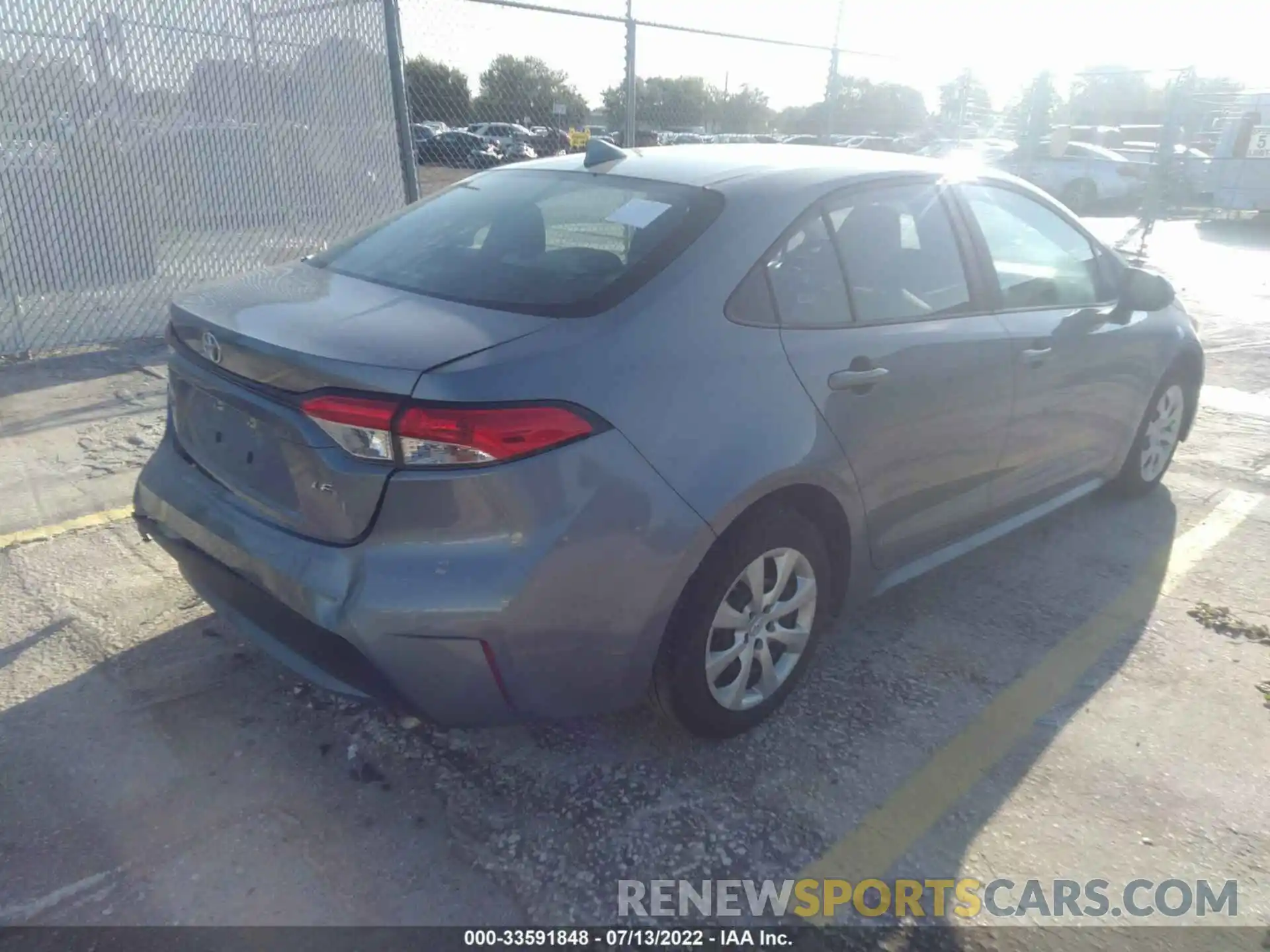 4 Photograph of a damaged car 5YFEPMAE2MP240777 TOYOTA COROLLA 2021