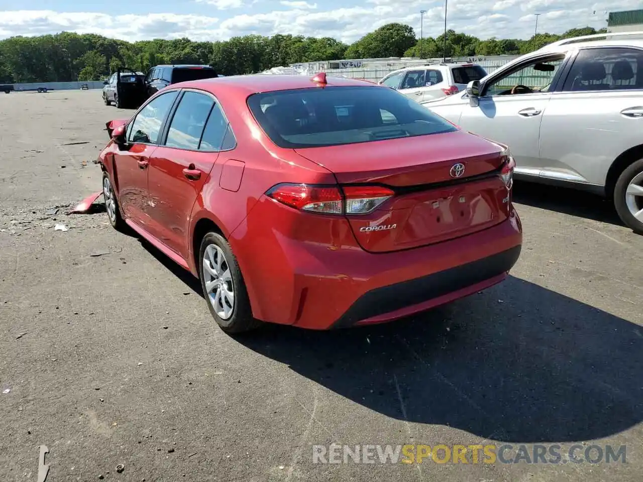 3 Photograph of a damaged car 5YFEPMAE2MP241220 TOYOTA COROLLA 2021