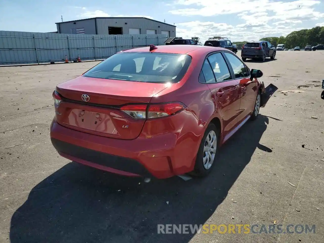 4 Photograph of a damaged car 5YFEPMAE2MP241220 TOYOTA COROLLA 2021