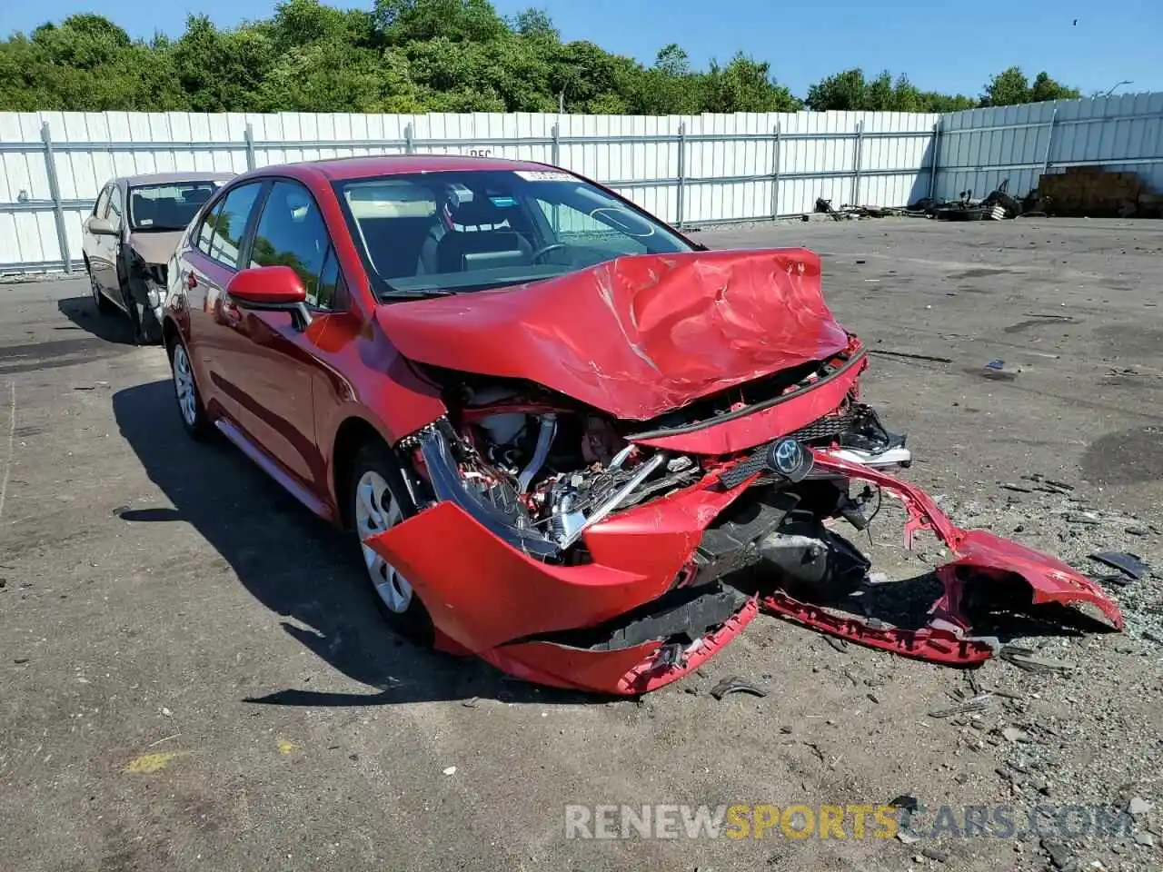 9 Photograph of a damaged car 5YFEPMAE2MP241220 TOYOTA COROLLA 2021