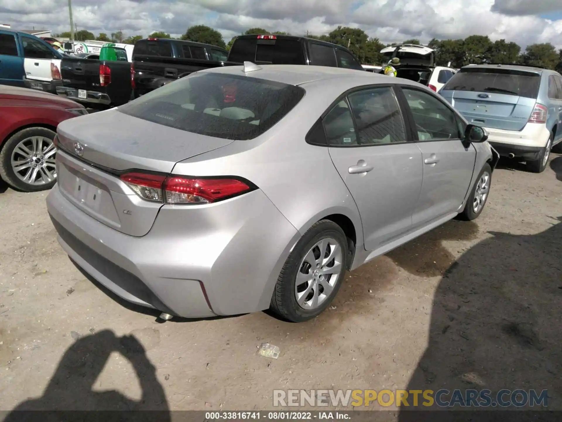 4 Photograph of a damaged car 5YFEPMAE2MP242609 TOYOTA COROLLA 2021