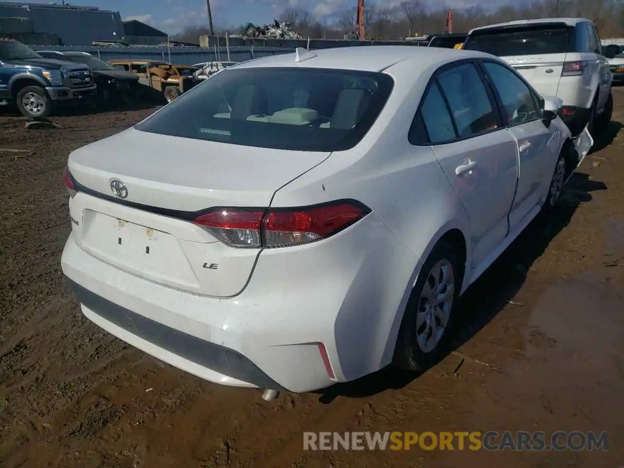 4 Photograph of a damaged car 5YFEPMAE2MP242710 TOYOTA COROLLA 2021