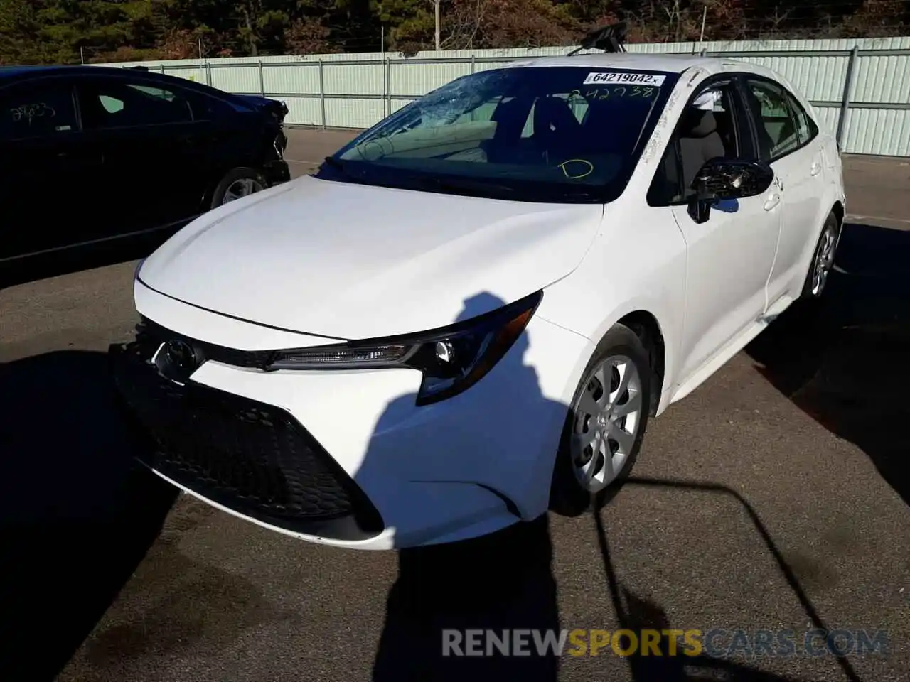 2 Photograph of a damaged car 5YFEPMAE2MP242738 TOYOTA COROLLA 2021