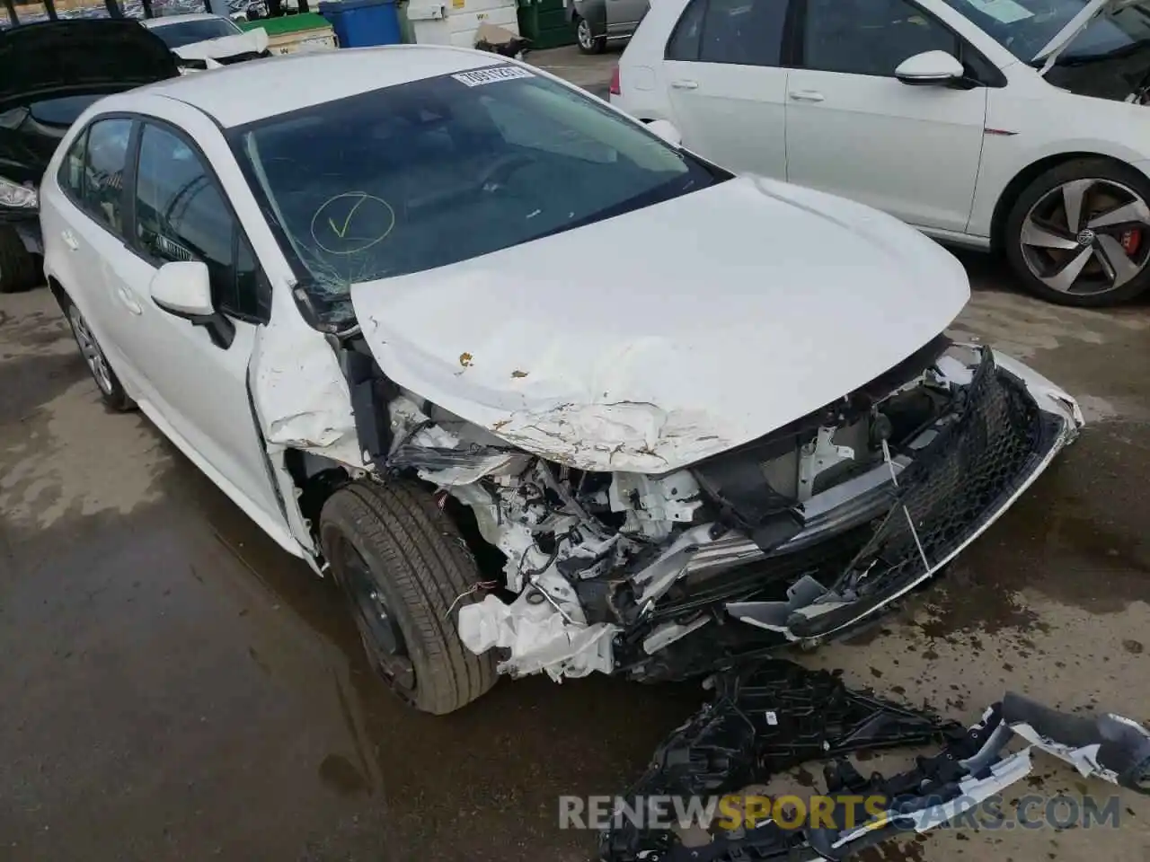 1 Photograph of a damaged car 5YFEPMAE2MP244232 TOYOTA COROLLA 2021