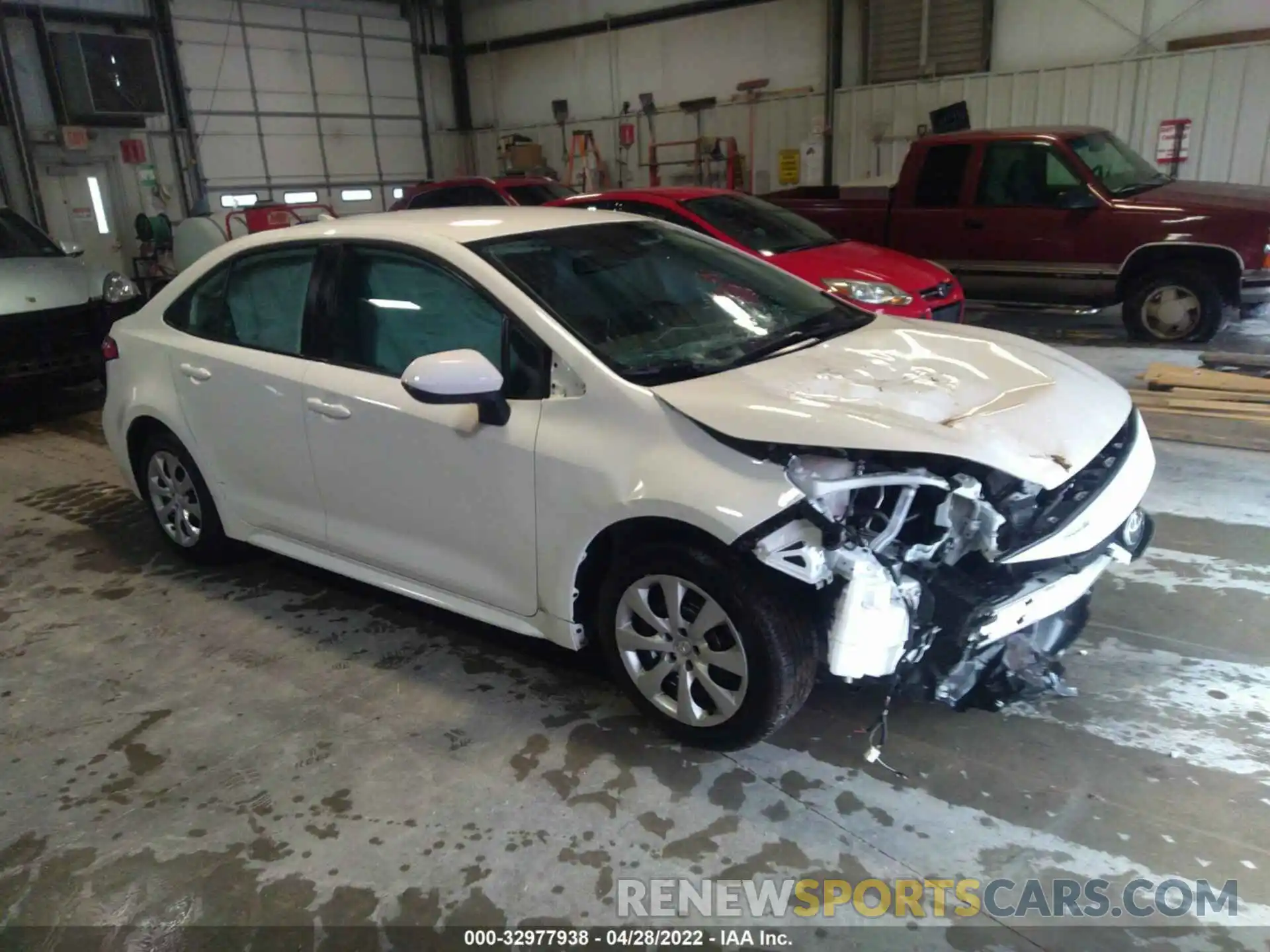 1 Photograph of a damaged car 5YFEPMAE2MP245154 TOYOTA COROLLA 2021