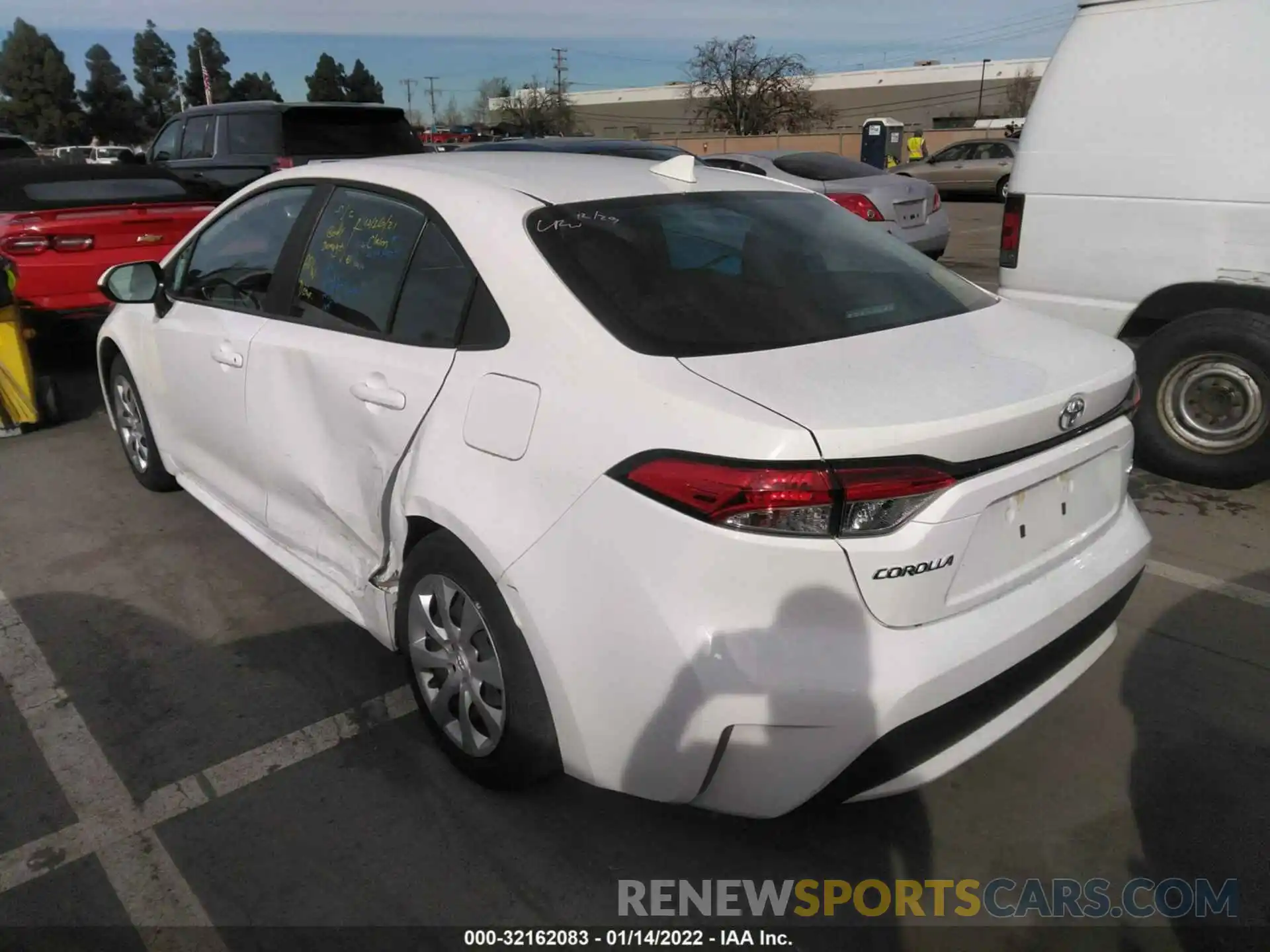 3 Photograph of a damaged car 5YFEPMAE2MP246854 TOYOTA COROLLA 2021