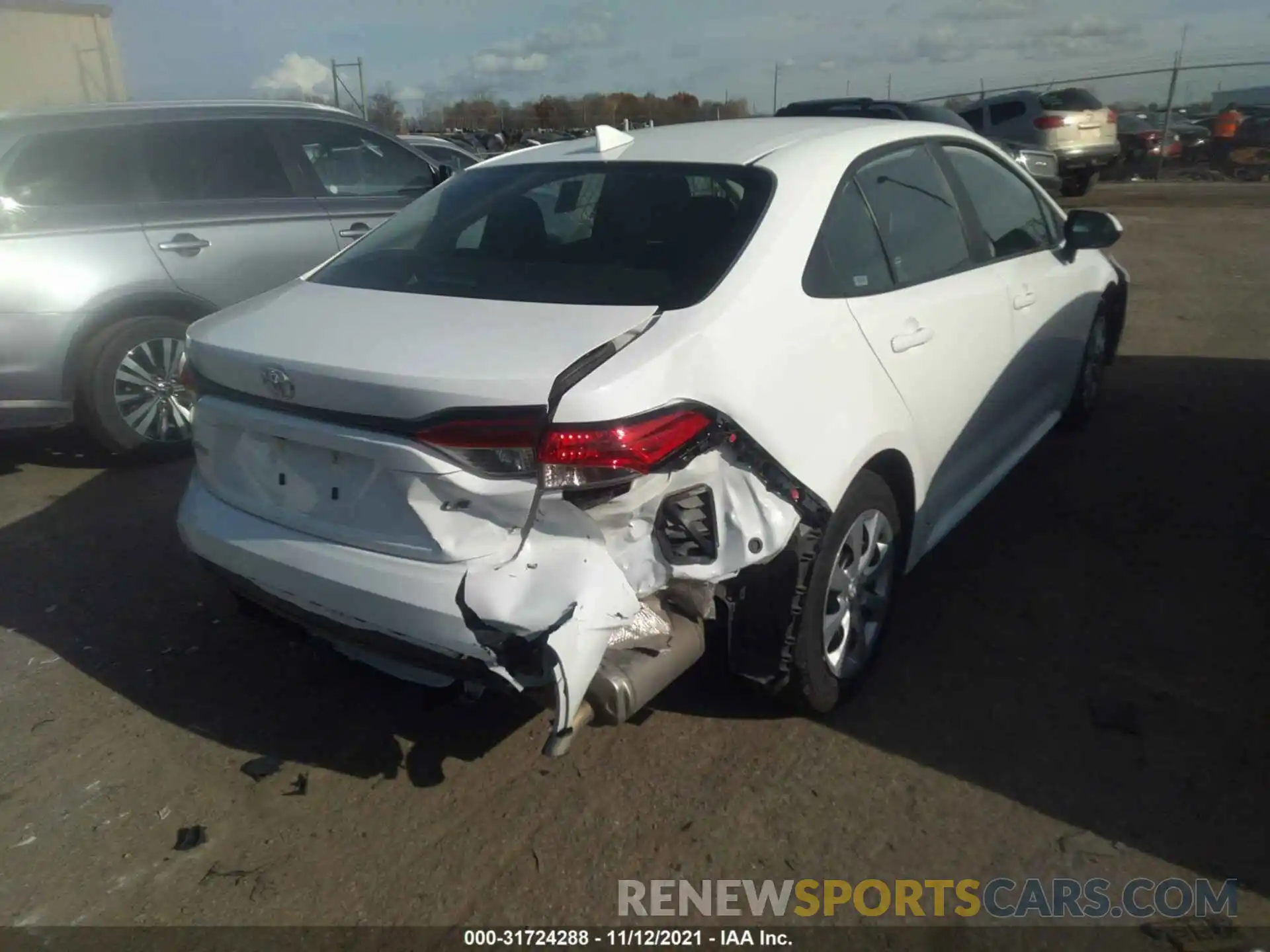 4 Photograph of a damaged car 5YFEPMAE2MP248779 TOYOTA COROLLA 2021