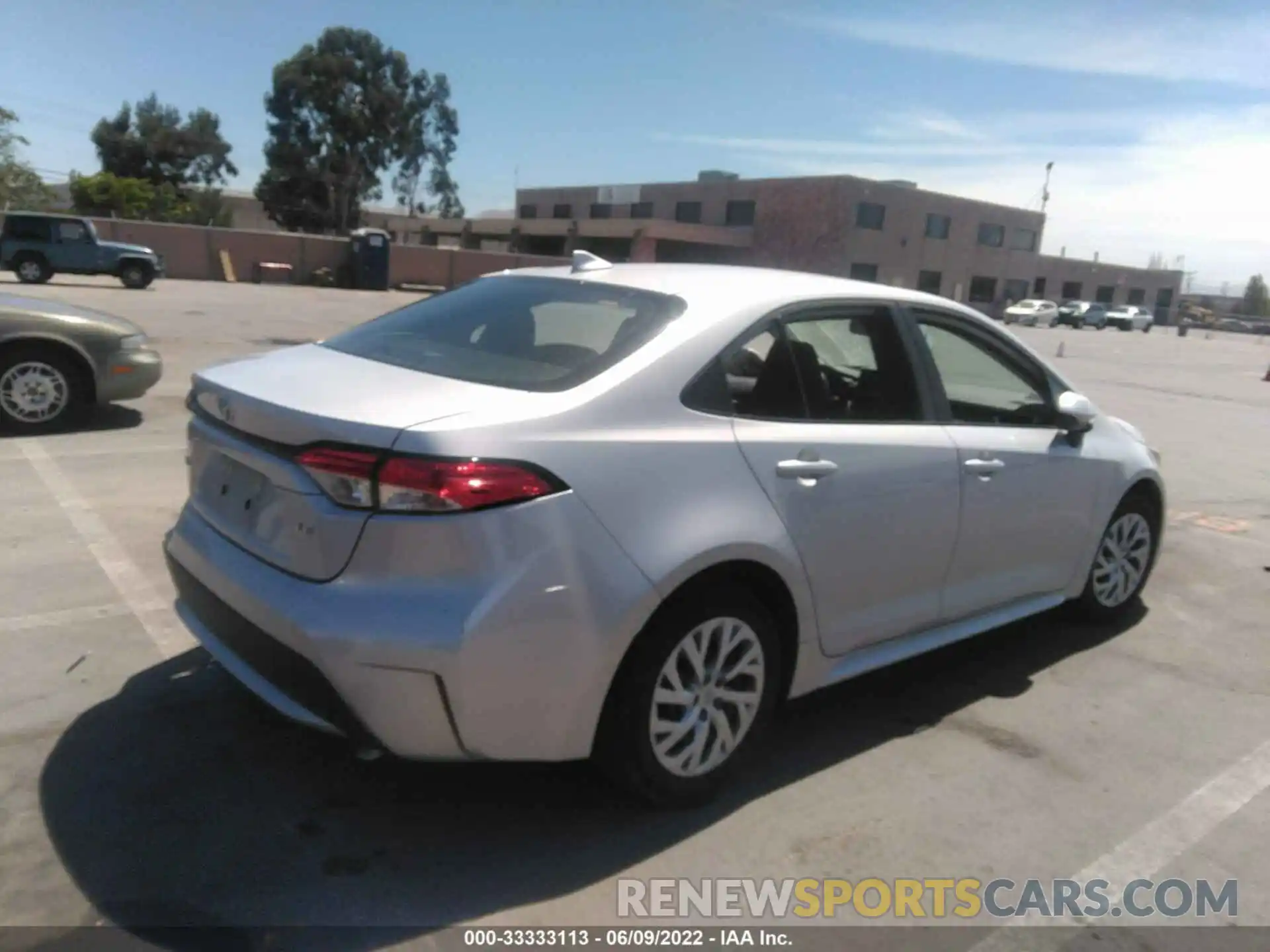 4 Photograph of a damaged car 5YFEPMAE2MP252654 TOYOTA COROLLA 2021