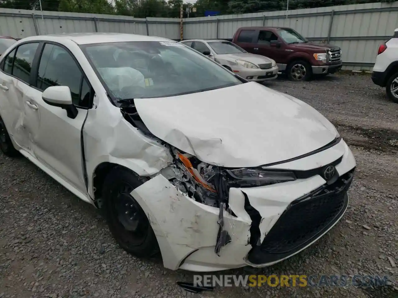 9 Photograph of a damaged car 5YFEPMAE2MP254288 TOYOTA COROLLA 2021