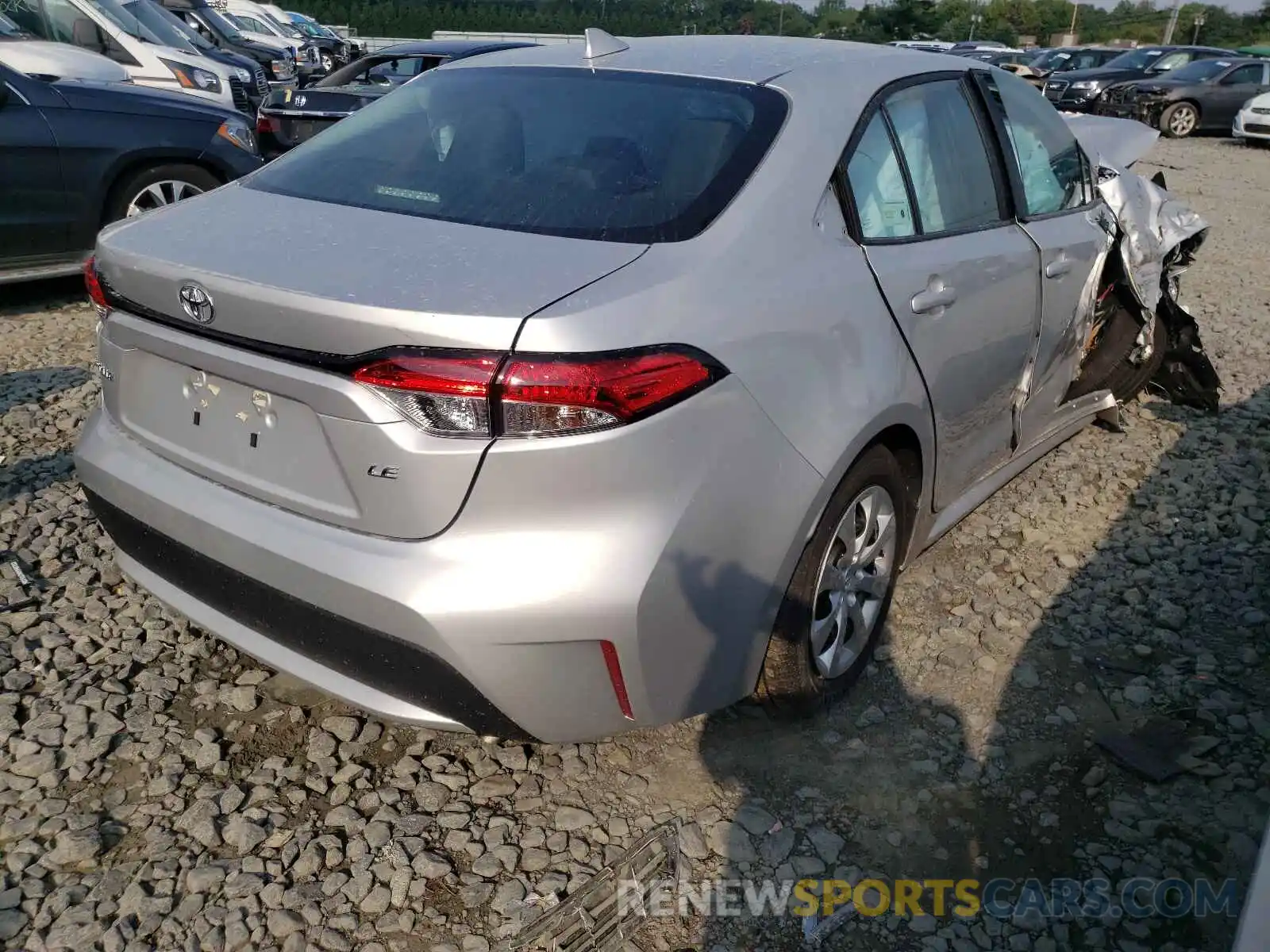 4 Photograph of a damaged car 5YFEPMAE2MP256039 TOYOTA COROLLA 2021