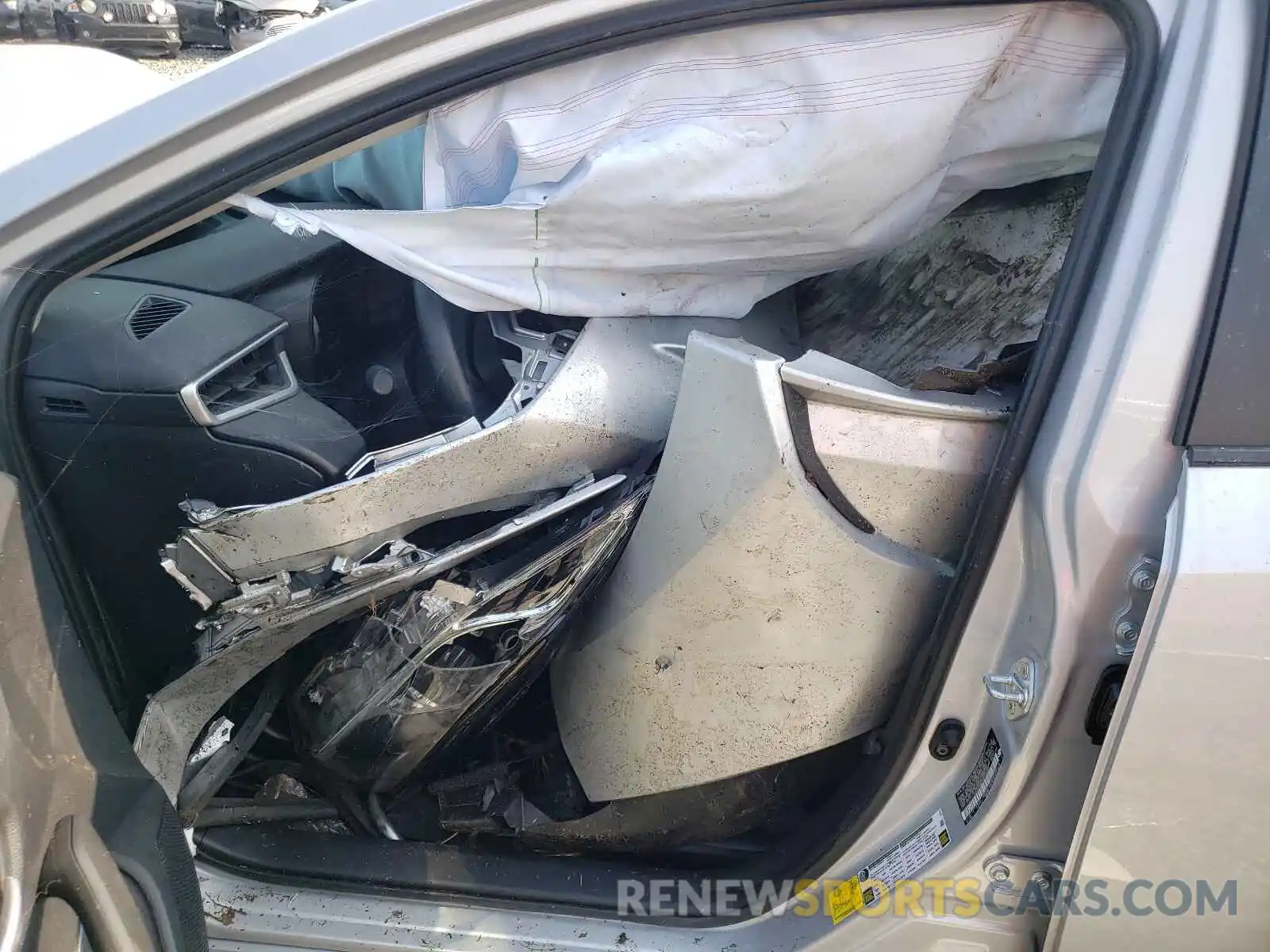 5 Photograph of a damaged car 5YFEPMAE2MP256039 TOYOTA COROLLA 2021