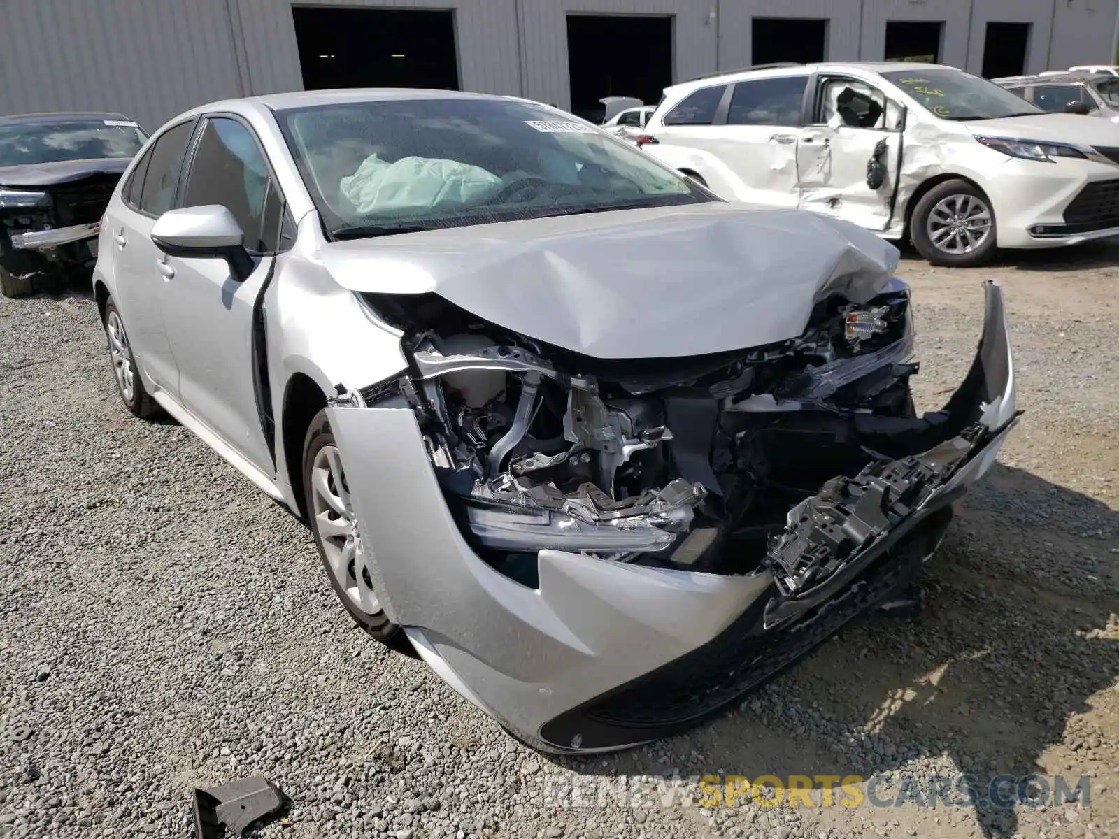 1 Photograph of a damaged car 5YFEPMAE2MP261127 TOYOTA COROLLA 2021