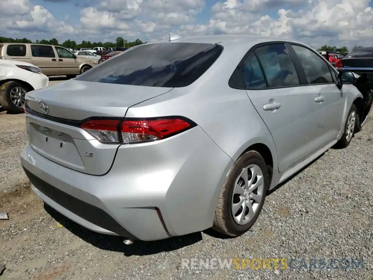 4 Photograph of a damaged car 5YFEPMAE2MP261127 TOYOTA COROLLA 2021