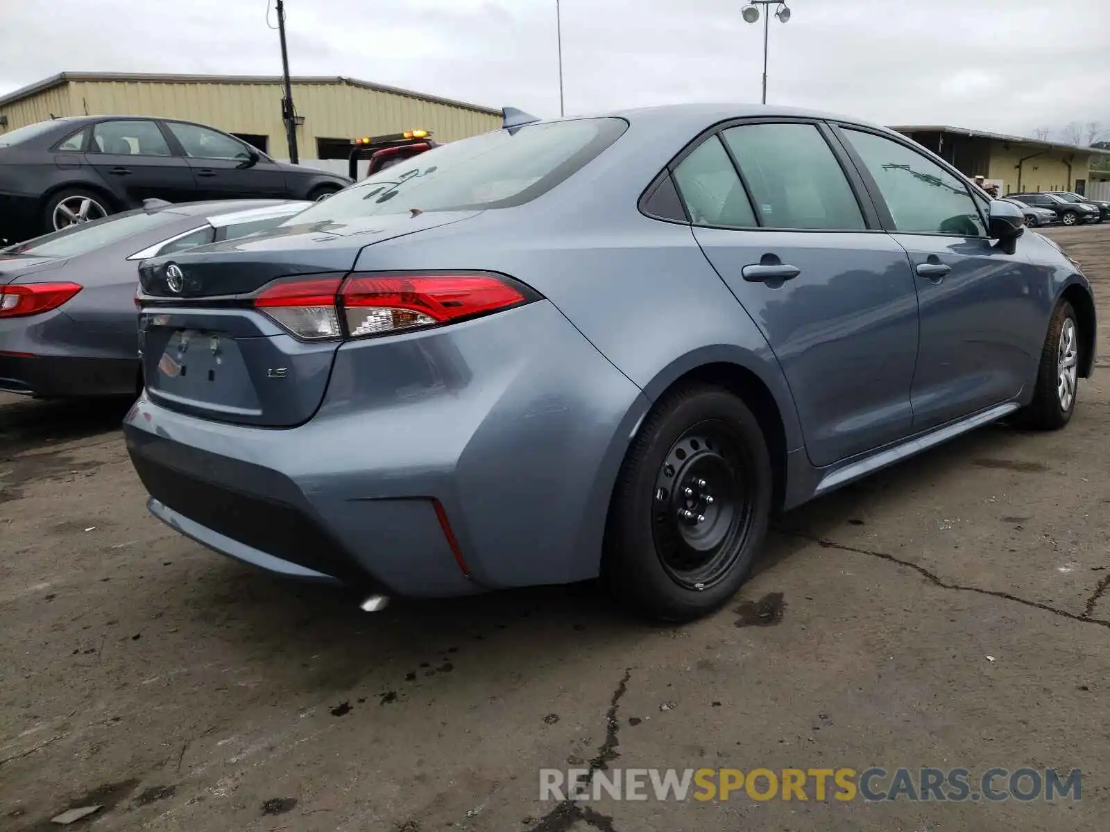 4 Photograph of a damaged car 5YFEPMAE2MP262360 TOYOTA COROLLA 2021