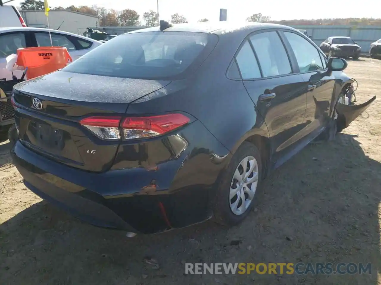 4 Photograph of a damaged car 5YFEPMAE2MP267297 TOYOTA COROLLA 2021