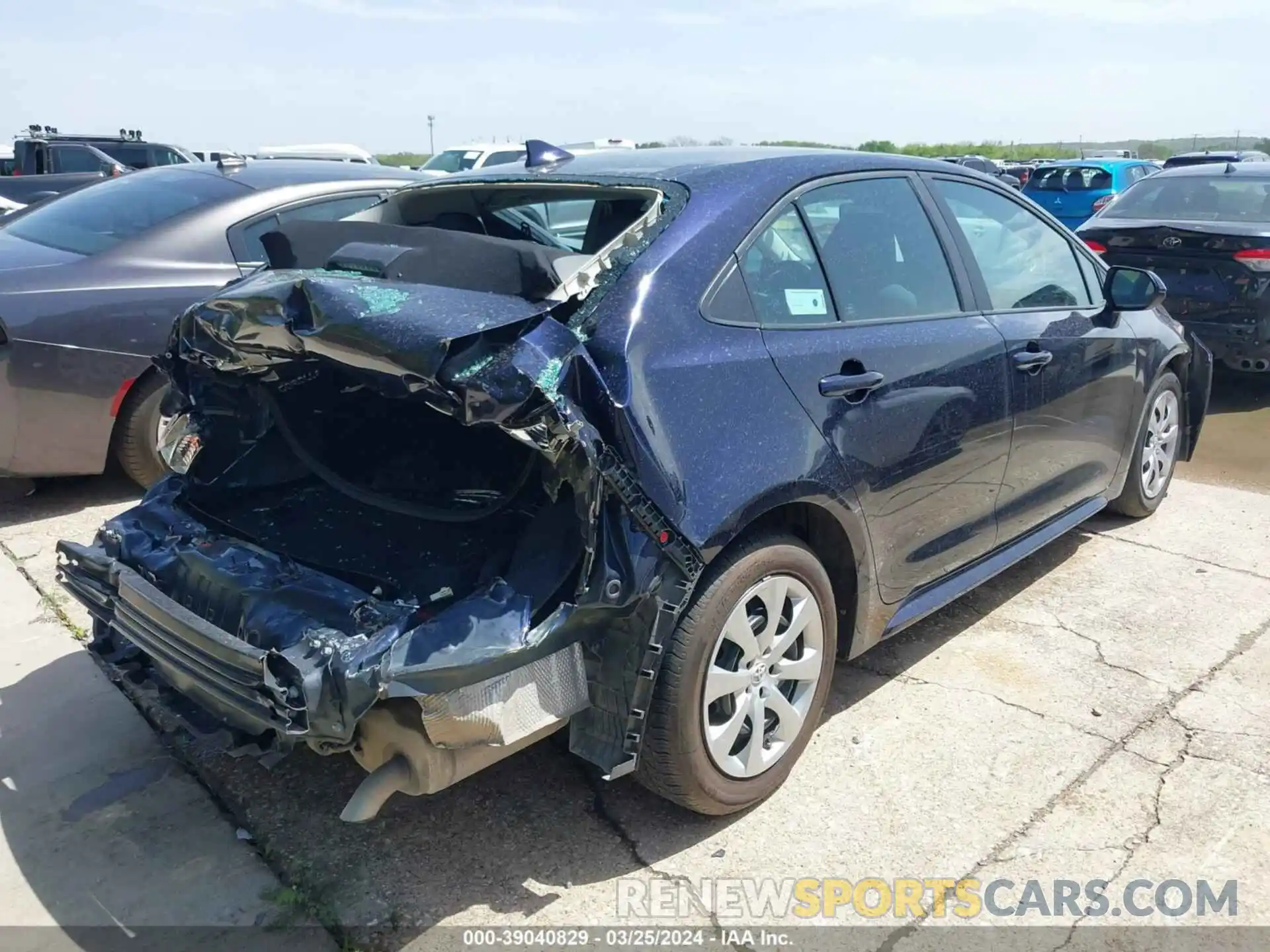 4 Photograph of a damaged car 5YFEPMAE2MP268532 TOYOTA COROLLA 2021
