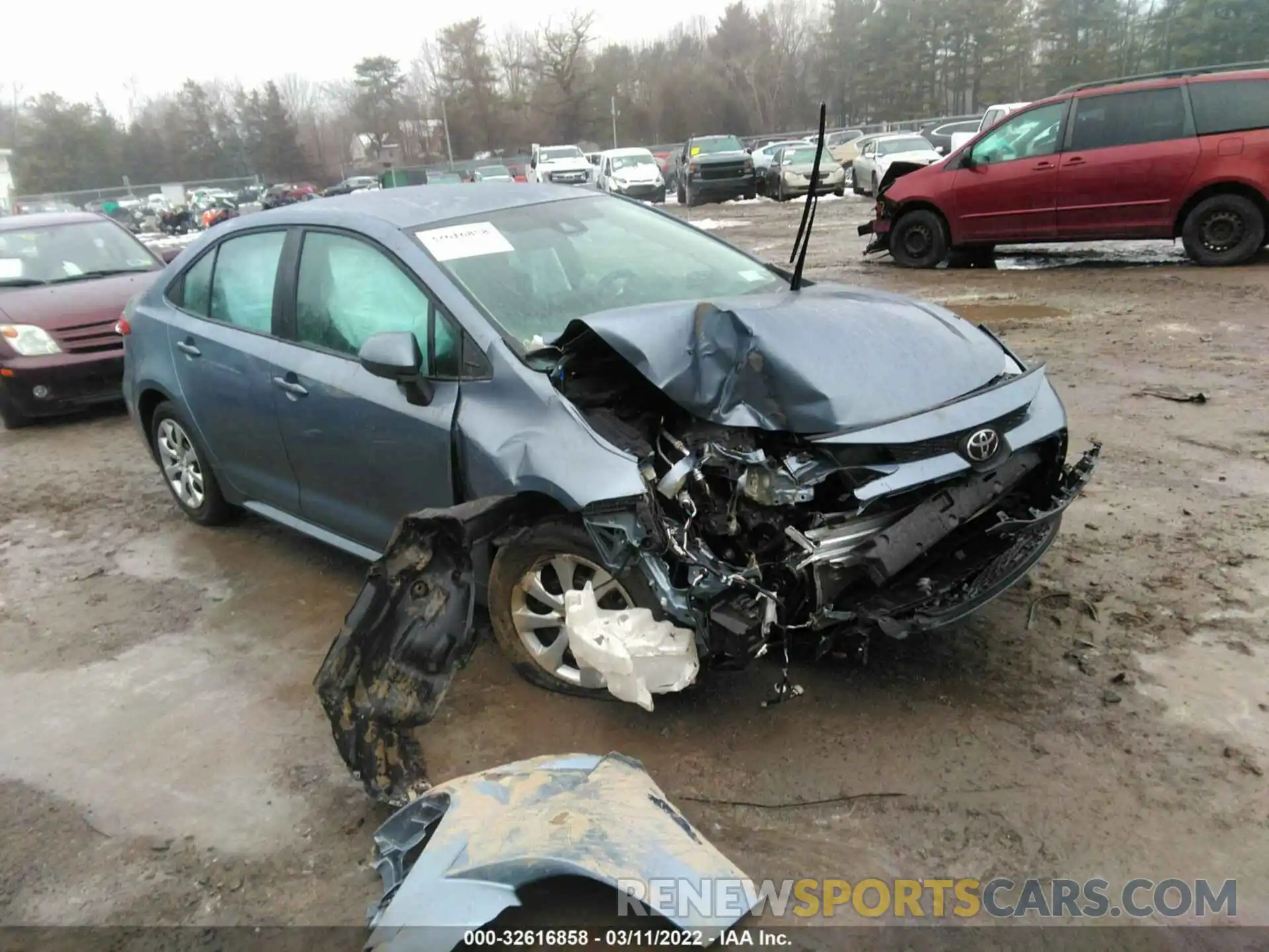 1 Photograph of a damaged car 5YFEPMAE2MP269356 TOYOTA COROLLA 2021