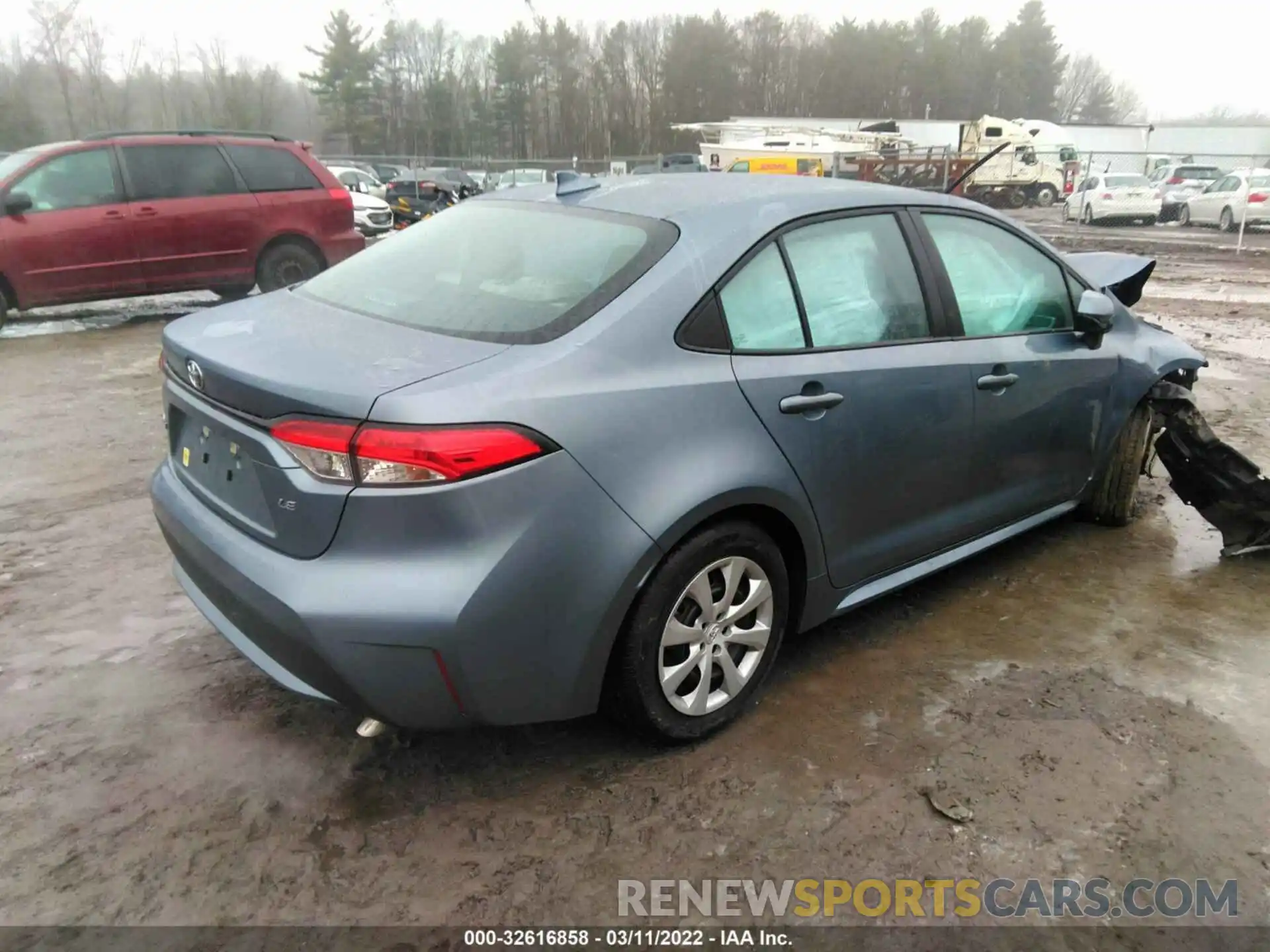 4 Photograph of a damaged car 5YFEPMAE2MP269356 TOYOTA COROLLA 2021