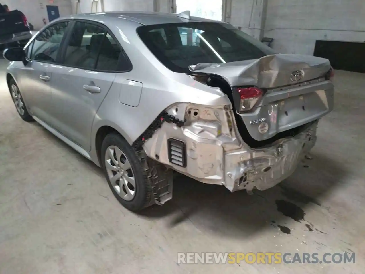 3 Photograph of a damaged car 5YFEPMAE3MP147881 TOYOTA COROLLA 2021