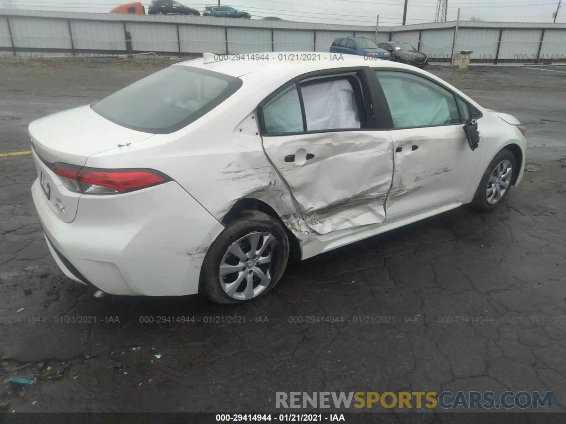 4 Photograph of a damaged car 5YFEPMAE3MP158069 TOYOTA COROLLA 2021