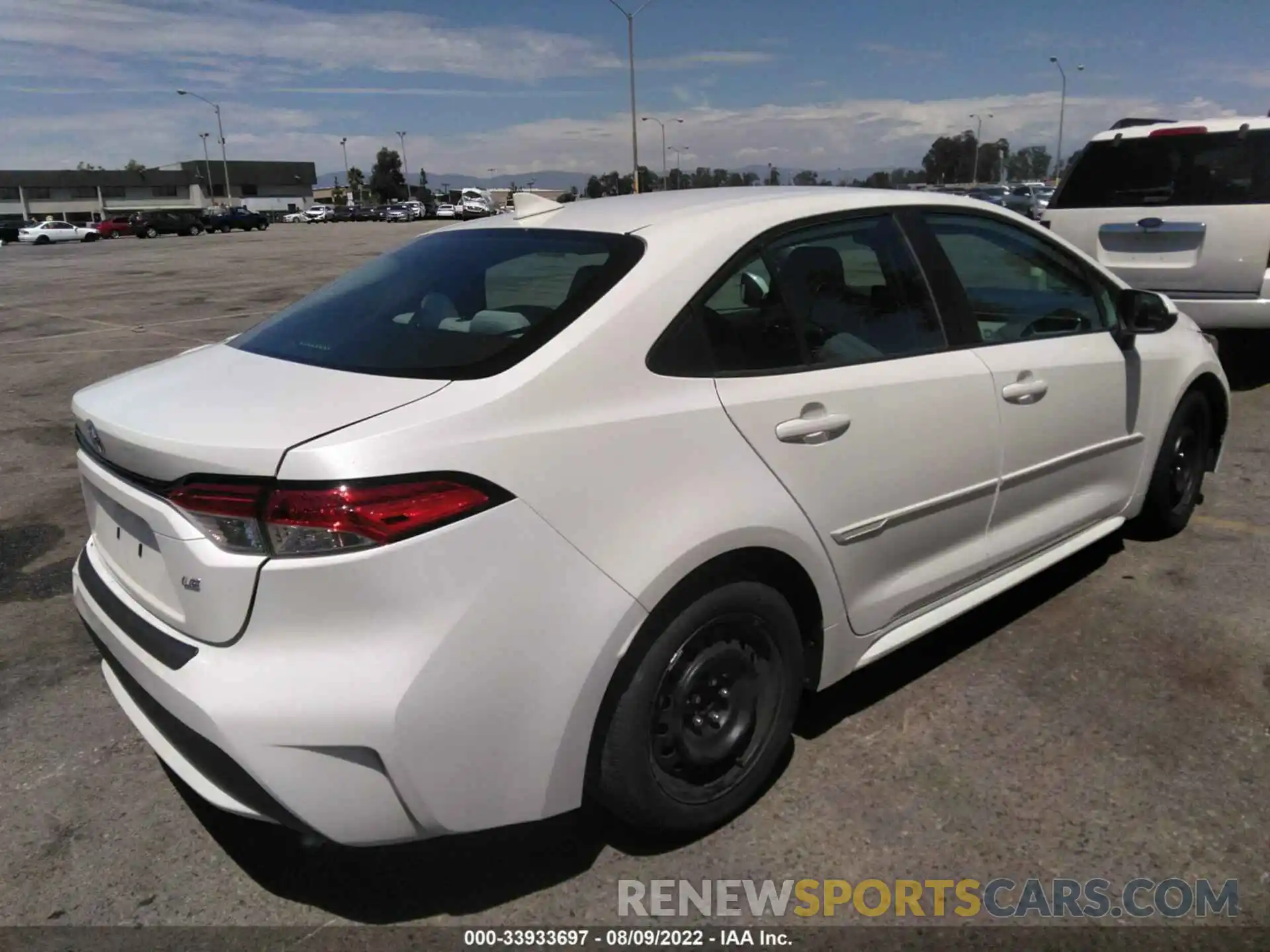 4 Photograph of a damaged car 5YFEPMAE3MP159061 TOYOTA COROLLA 2021