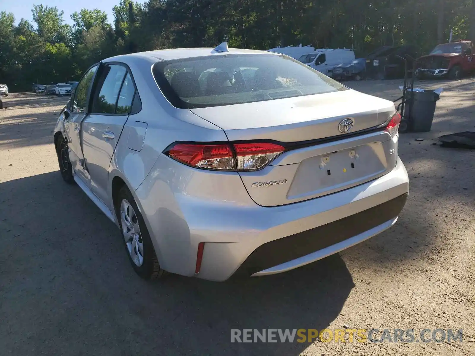 3 Photograph of a damaged car 5YFEPMAE3MP160923 TOYOTA COROLLA 2021