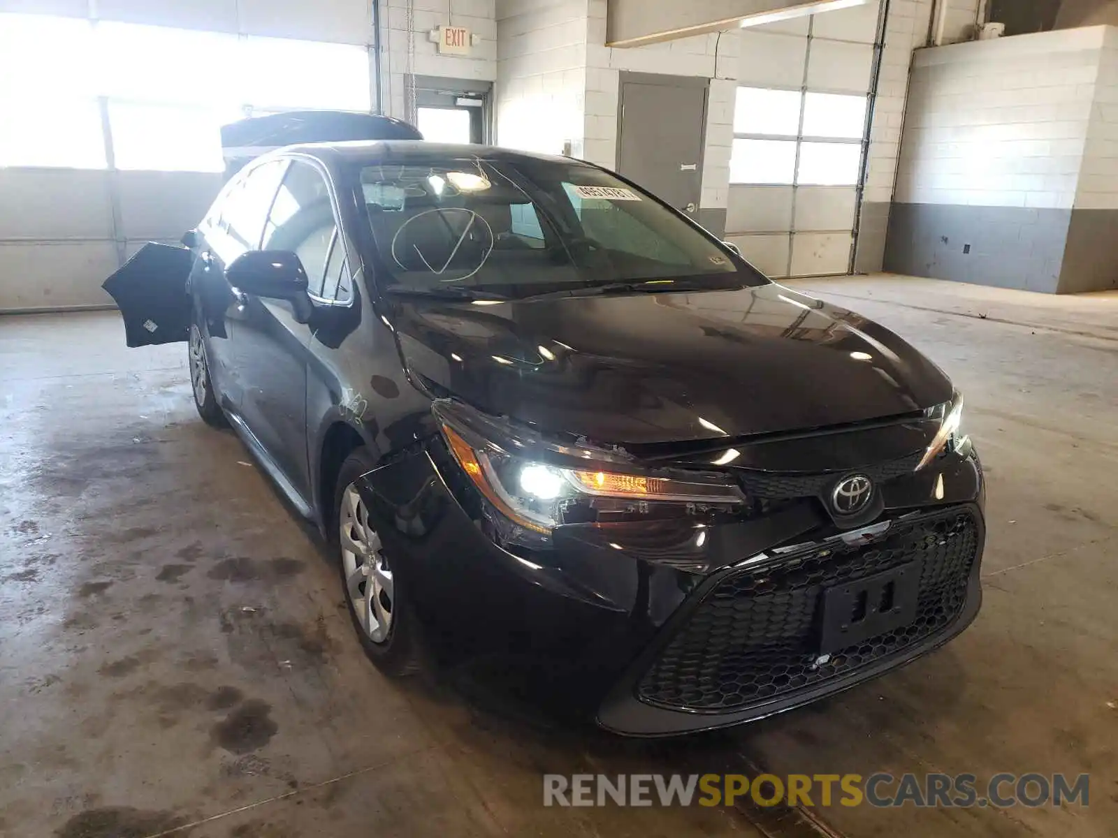 1 Photograph of a damaged car 5YFEPMAE3MP161649 TOYOTA COROLLA 2021