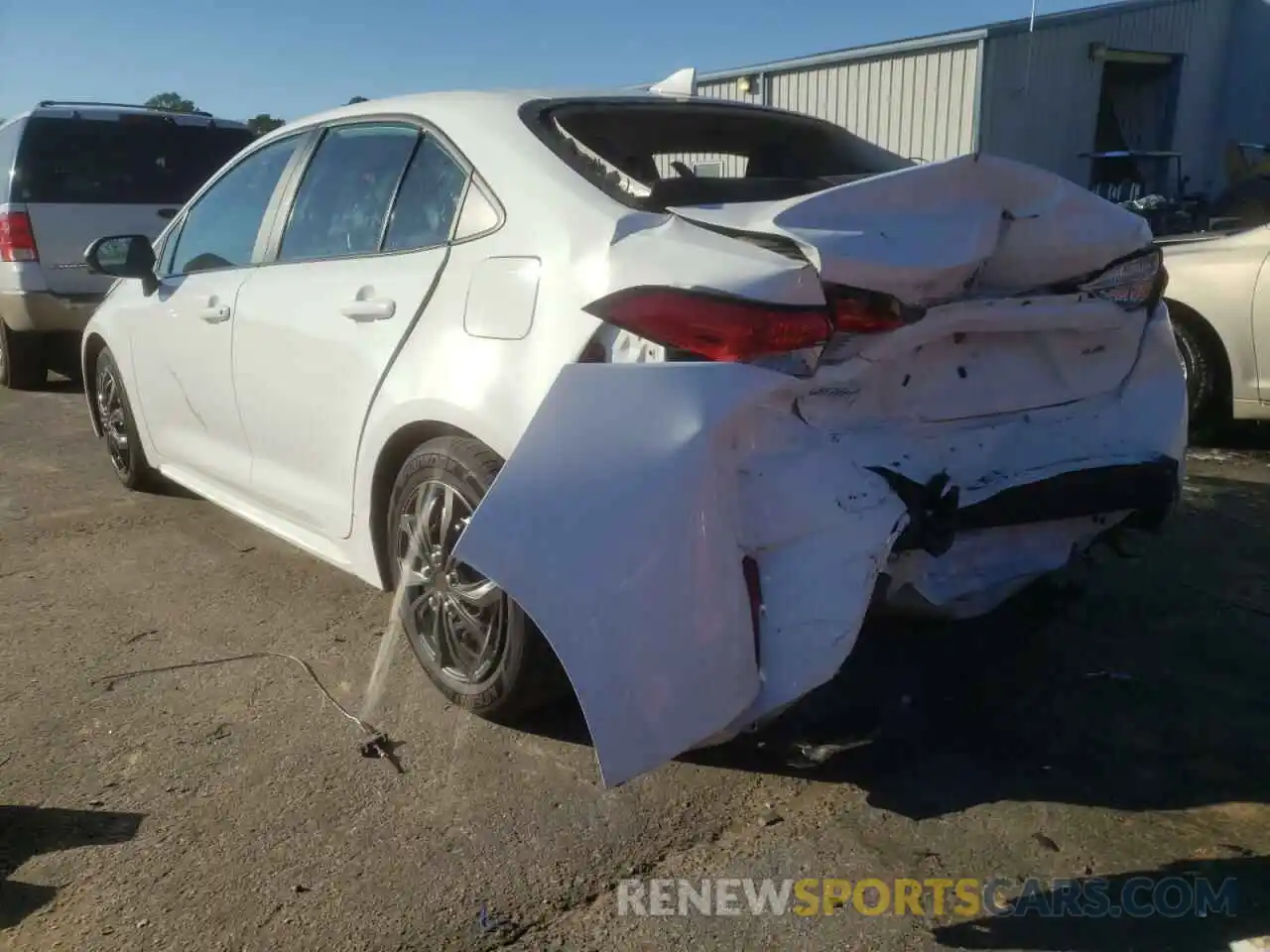 3 Photograph of a damaged car 5YFEPMAE3MP162252 TOYOTA COROLLA 2021