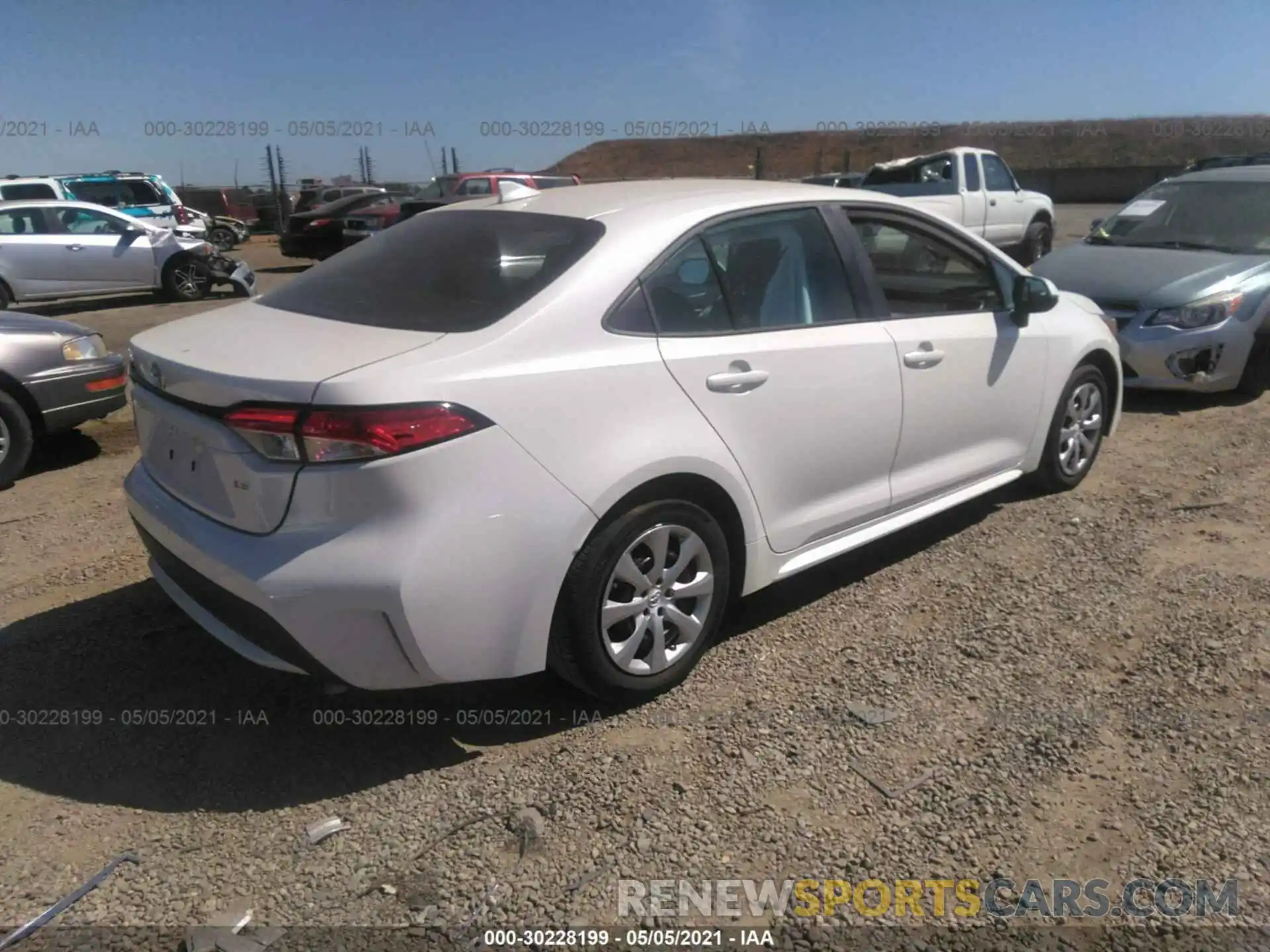 4 Photograph of a damaged car 5YFEPMAE3MP164468 TOYOTA COROLLA 2021