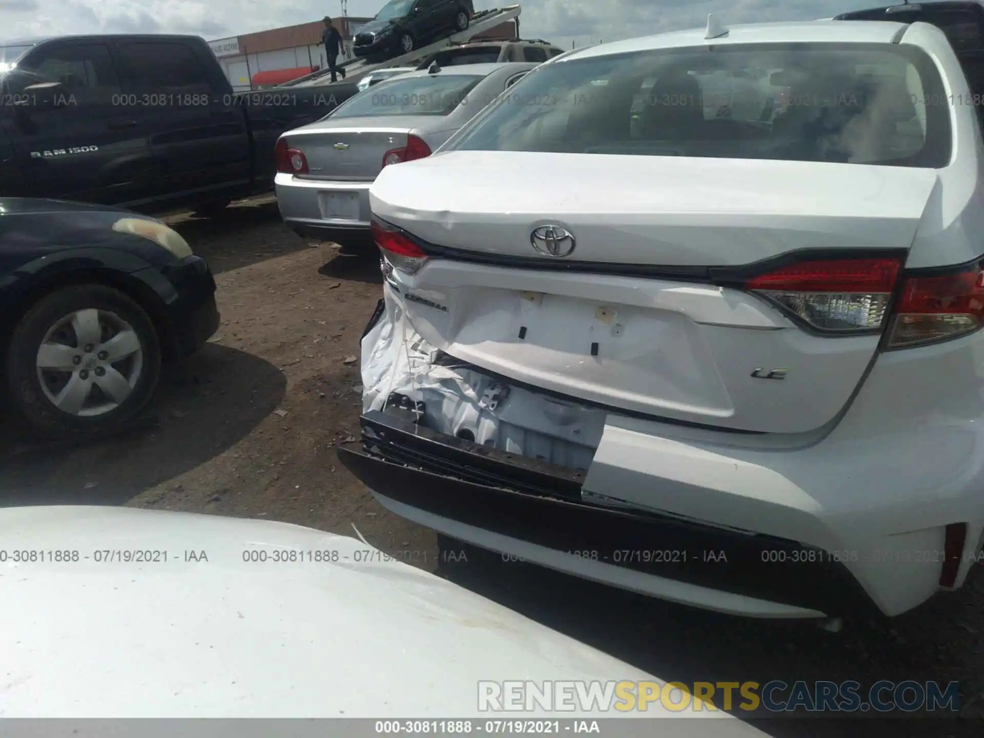 6 Photograph of a damaged car 5YFEPMAE3MP167483 TOYOTA COROLLA 2021